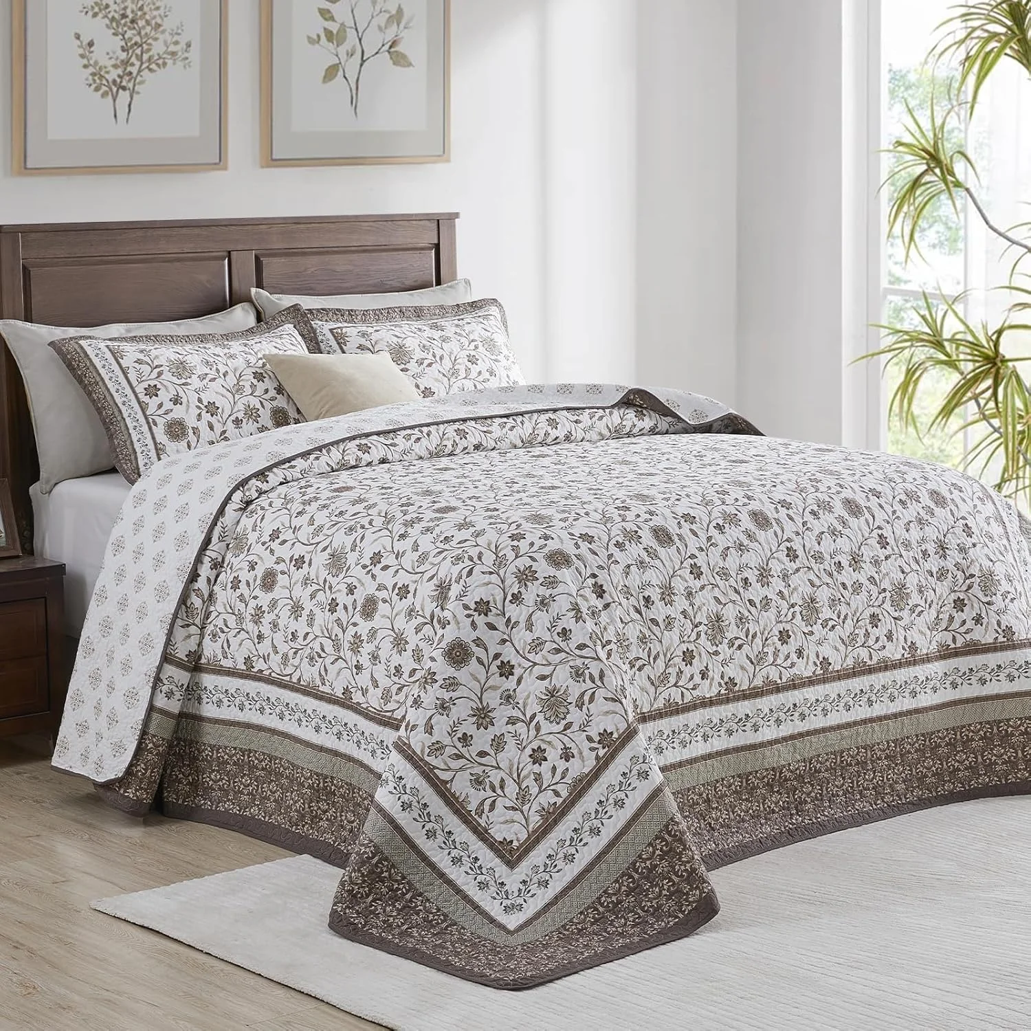 روتختی پنبه‌ای بزرگ سایز کوئین QuiltMuse، ابعاد 259x305 سانتی‌متر - لحاف سبک وزن بزرگ طرح گیاهی چاپی دو رو، 3 تکه، قهوه‌ای/سفید