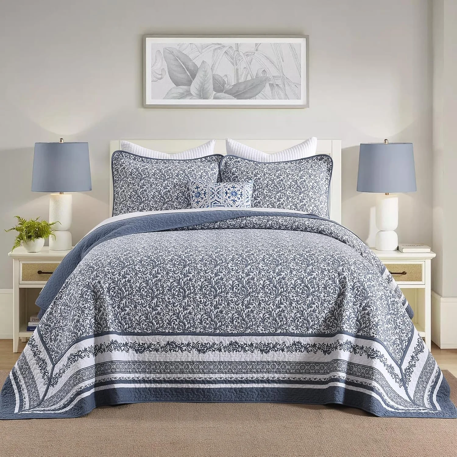 روتختی پنبه‌ای کینگ سایز QuiltMuse، ابعاد 305x305 سانتی‌متر - لحاف کینگ سایز سبک و بزرگ با 2 روبالشتی، رو تختی لحافی طرح گیاهی مزرعه‌ای دو رو، 3 تکه، سفید/آبی