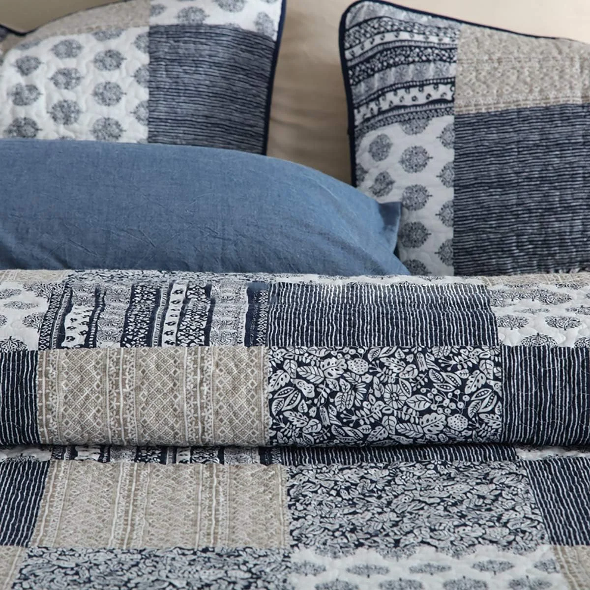 روتختی دو نفره طرح دار پنبه ای تکه دوزی شده، روکش تخت خواب تابستانی قابل شستشو با 2 روبالشتی، 230 در 250 سانتی متر