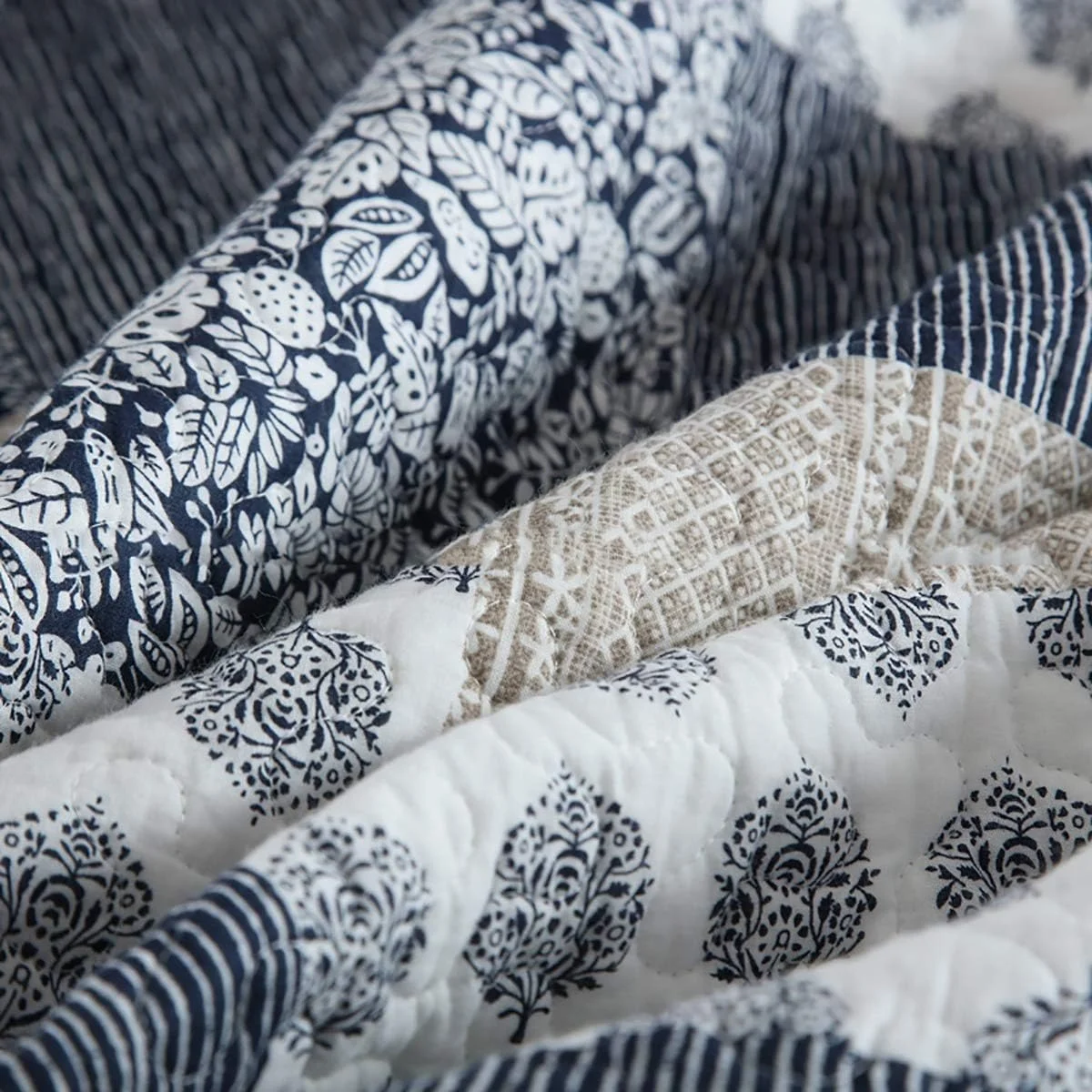 روتختی دو نفره طرح دار پنبه ای تکه دوزی شده، روکش تخت خواب تابستانی قابل شستشو با 2 روبالشتی، 230 در 250 سانتی متر