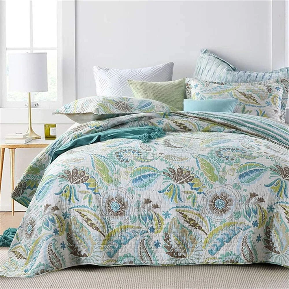 ست روتختی سه تکه سایز دو نفره طرح سنتی سبز پیزلی، لحاف پنبه ای تکه دوزی شده به همراه 2 روبالشتی