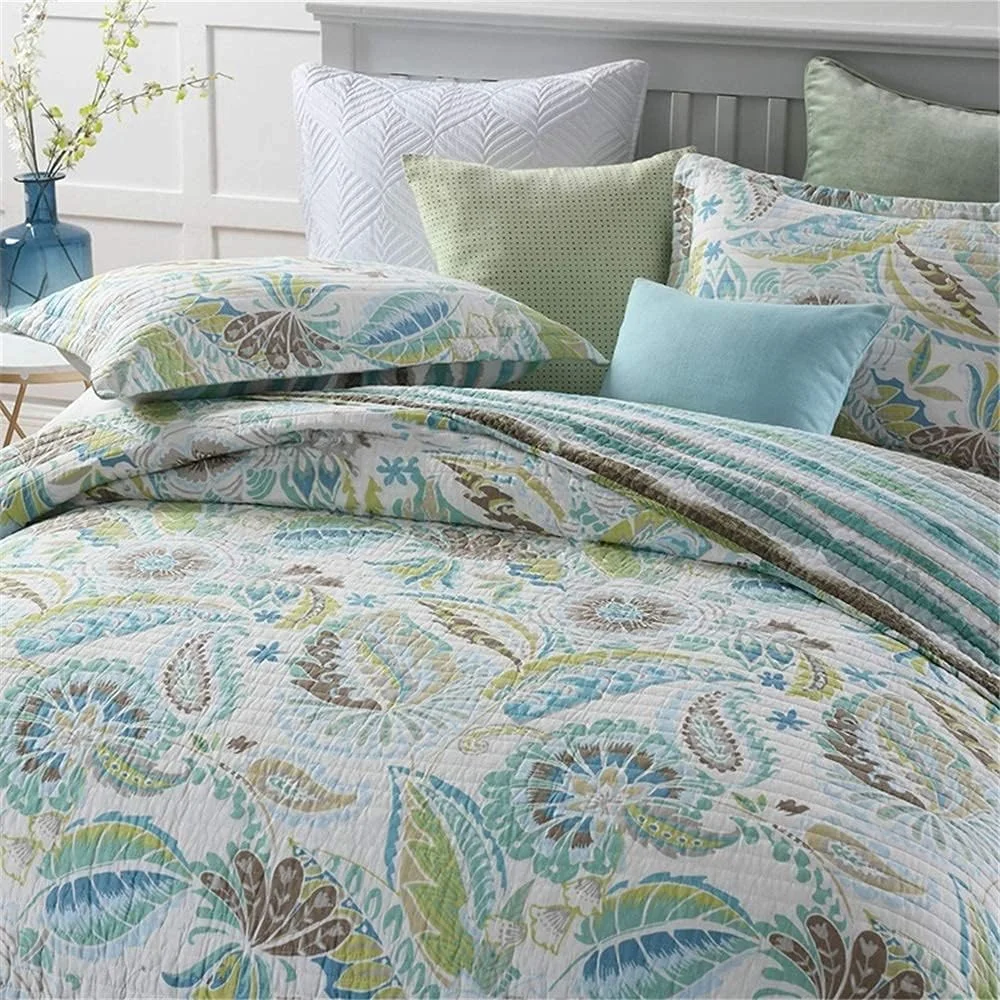 ست روتختی سه تکه سایز دو نفره طرح سنتی سبز پیزلی، لحاف پنبه ای تکه دوزی شده به همراه 2 روبالشتی