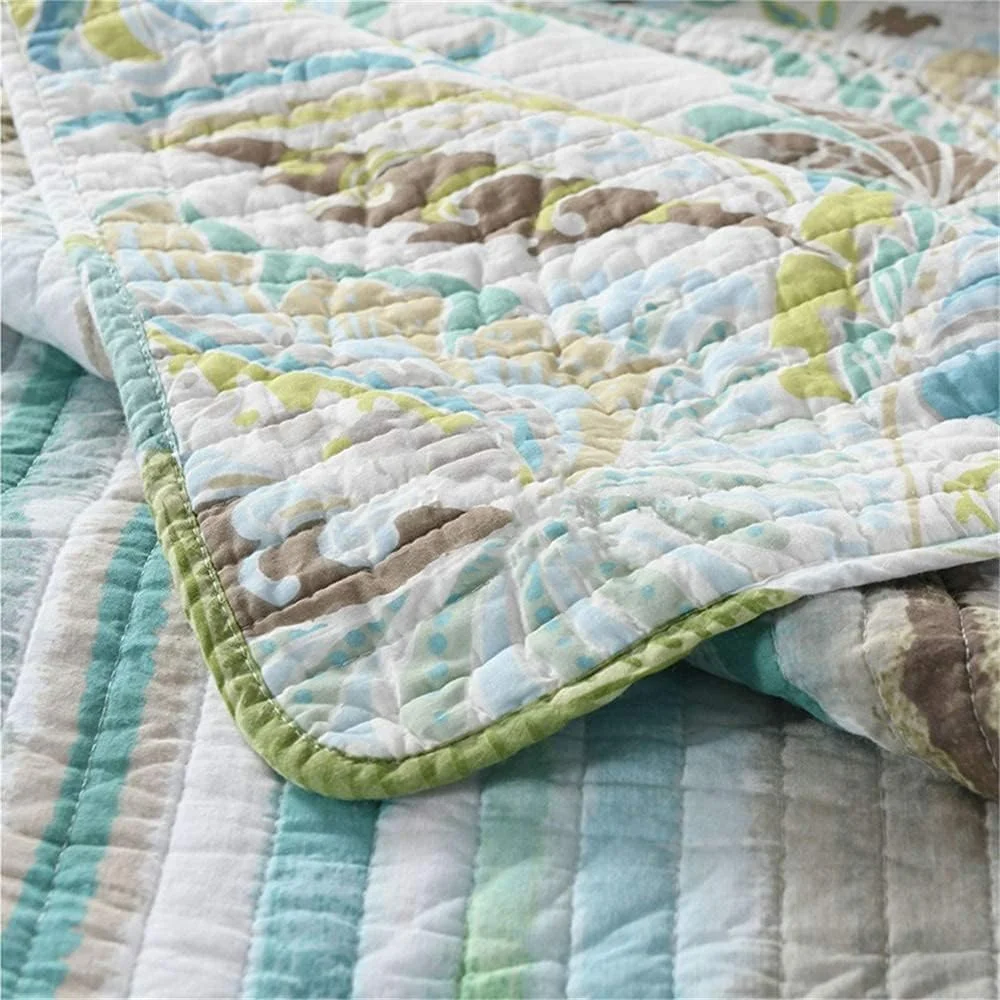 ست روتختی سه تکه سایز دو نفره طرح سنتی سبز پیزلی، لحاف پنبه ای تکه دوزی شده به همراه 2 روبالشتی