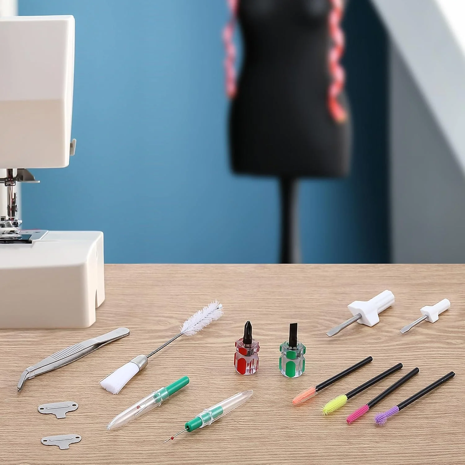 ست 14 تکه تمیزکاری و تعمیر چرخ خیاطی شامل موچین، پیچ گوشتی، بشکاف، برس های دو طرفه و سیلیکونی، ابزارهای ضروری برای نگهداری از چرخ خیاطی ست 14 تکه تمیزکاری و تعمیر چرخ خیاطی شامل موچین، پیچ گوشتی، بشکاف، برس های دو طرفه و سیلیکونی، ابزارهای ضروری برای نگهداری از چرخ خیاطی