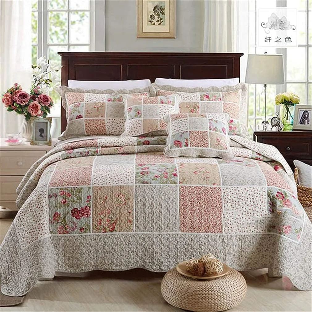 روتختی کینگ سایز طرح دار سه تکه، طرح گلدار زیبا، دو رو، سایز 230x250 سانتی متر، به همراه 2 روبالشتی 50x70 سانتی متر