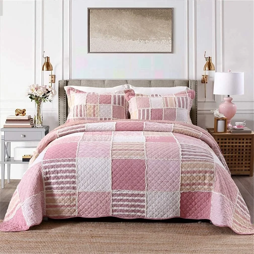 روتختی پنبه‌ای طرح‌دار سایز خیلی بزرگ، صورتی سفید، سه تکه، طرح راه‌راه زیبا، دست‌دوز، لحاف تکه‌ای/ست روبالشی، ابعاد 230 در 250 سانتی‌متر