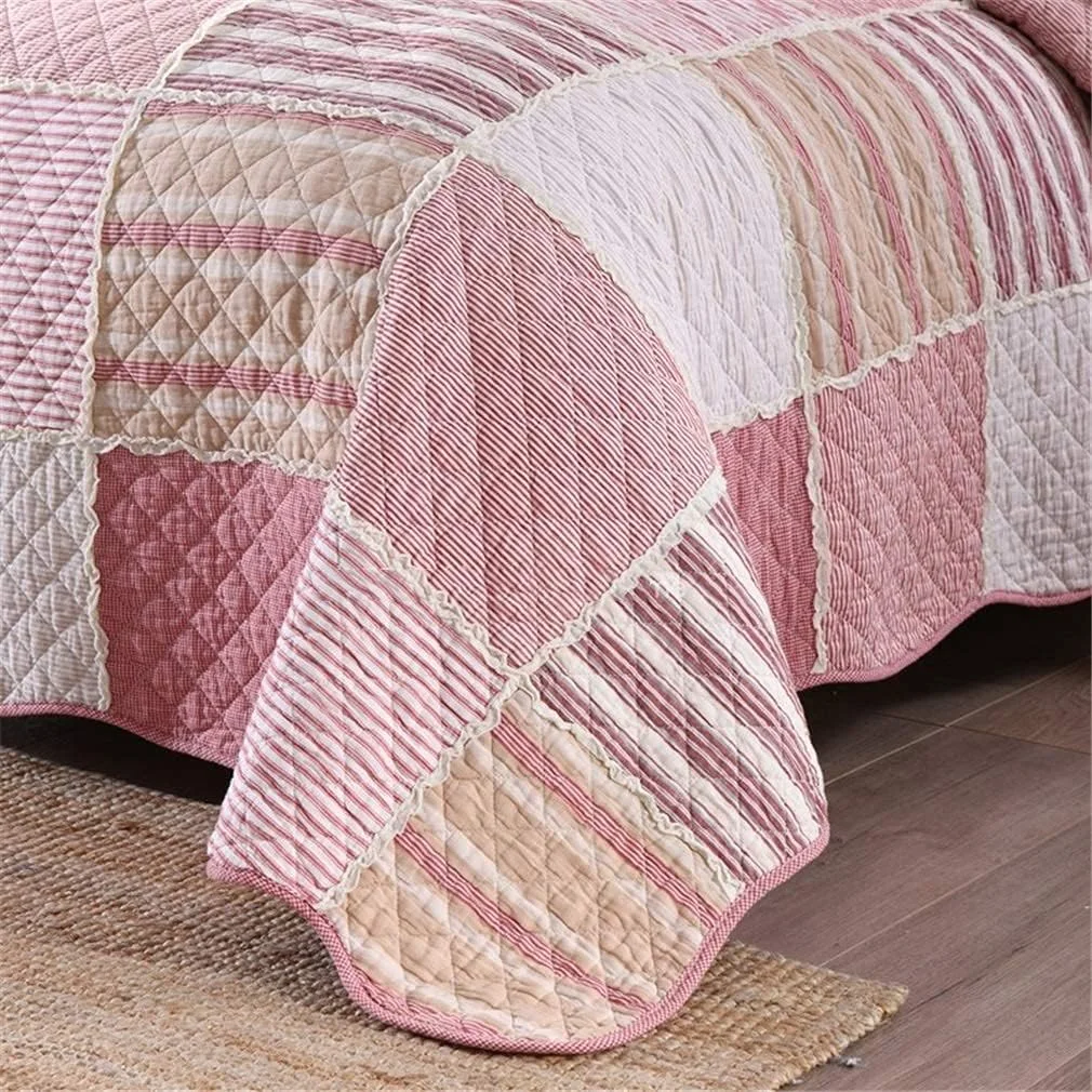 روتختی پنبه‌ای طرح‌دار سایز خیلی بزرگ، صورتی سفید، سه تکه، طرح راه‌راه زیبا، دست‌دوز، لحاف تکه‌ای/ست روبالشی، ابعاد 230 در 250 سانتی‌متر