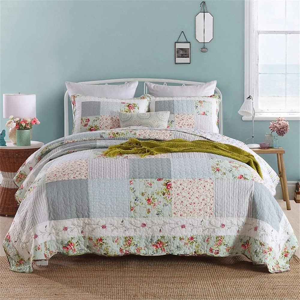 روتختی لحافی سه تکه پنبه ای دست دوز طرح گل های کوچک صورتی، ابعاد 230 * 250 سانتی متر + 50 * 70 سانتی متر (2 عدد) مناسب برای تخت های 150 یا 135 سانتی متر، دو رو