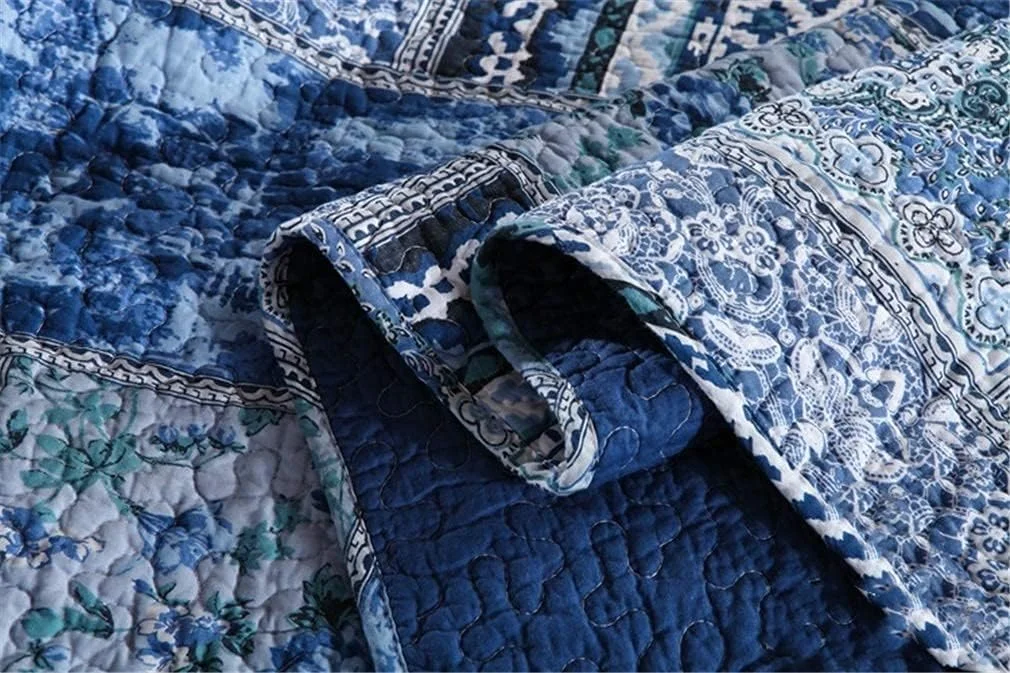 ست روتختی لحاف‌دار سه تکه سایز دو نفره بزرگ، سبک و مناسب تمام فصول، شامل لحاف و دو روبالشتی، ابعاد 230 در 250 سانتی‌متر، آبی