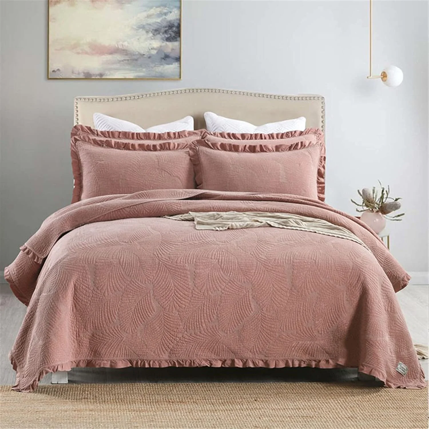 روتختی کینگ سایز طرح دار لبه قارچی، تکه دوزی پنبه ای، طرح نخل برجسته به همراه 2 روبالشتی، نرم و سبک، سایز 230x250 سانتی متر، سفید، صورتی