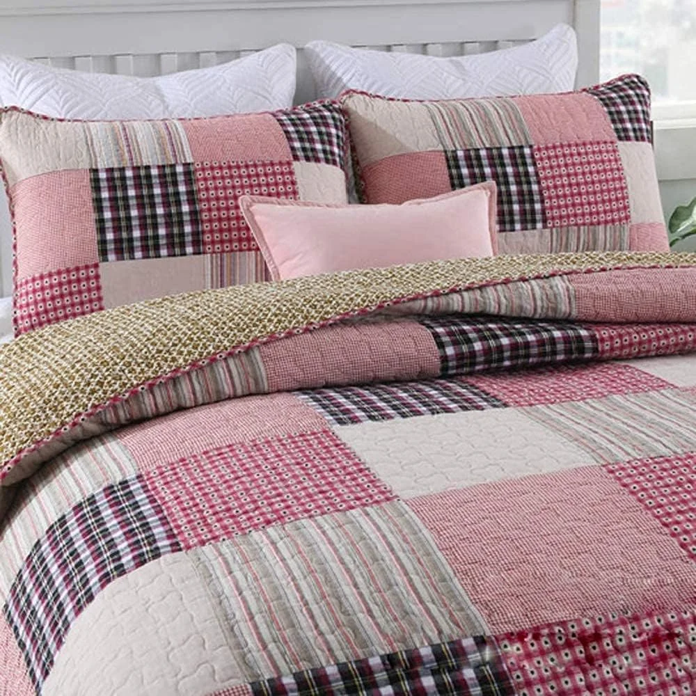 روتختی دو نفره طرح تکه دوزی پنبه ای مناسب فصل تابستان به همراه 2 روبالشتی، ضد حساسیت، لحاف قابل شستشو، 230 در 250 سانتی متر، صورتی - 230 * 250 سانتی متر