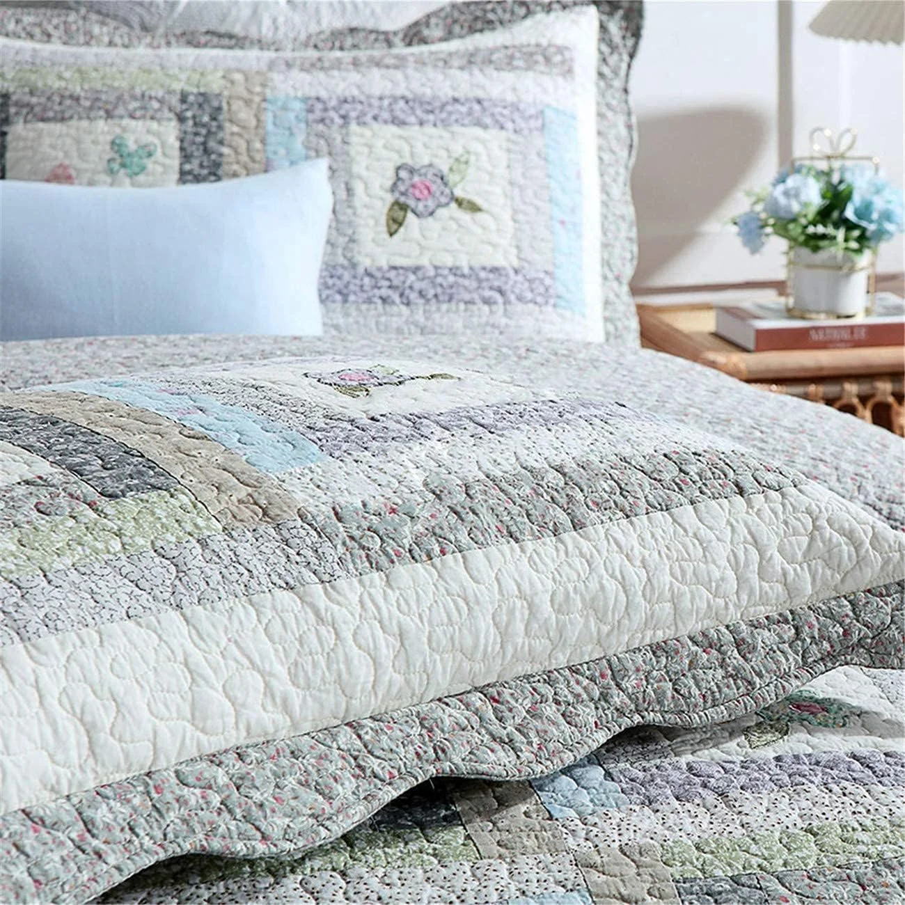 ست روتختی تکه دوزی شده سه تکه شامل روتختی، رو بالشتی، مناسب برای تخت دو نفره و کینگ سایز، -230 * 230 سانتی متر ست روتختی تکه دوزی شده سه تکه شامل روتختی، رو بالشتی، مناسب برای تخت دو نفره و کینگ سایز، -230 * 230 سانتی متر