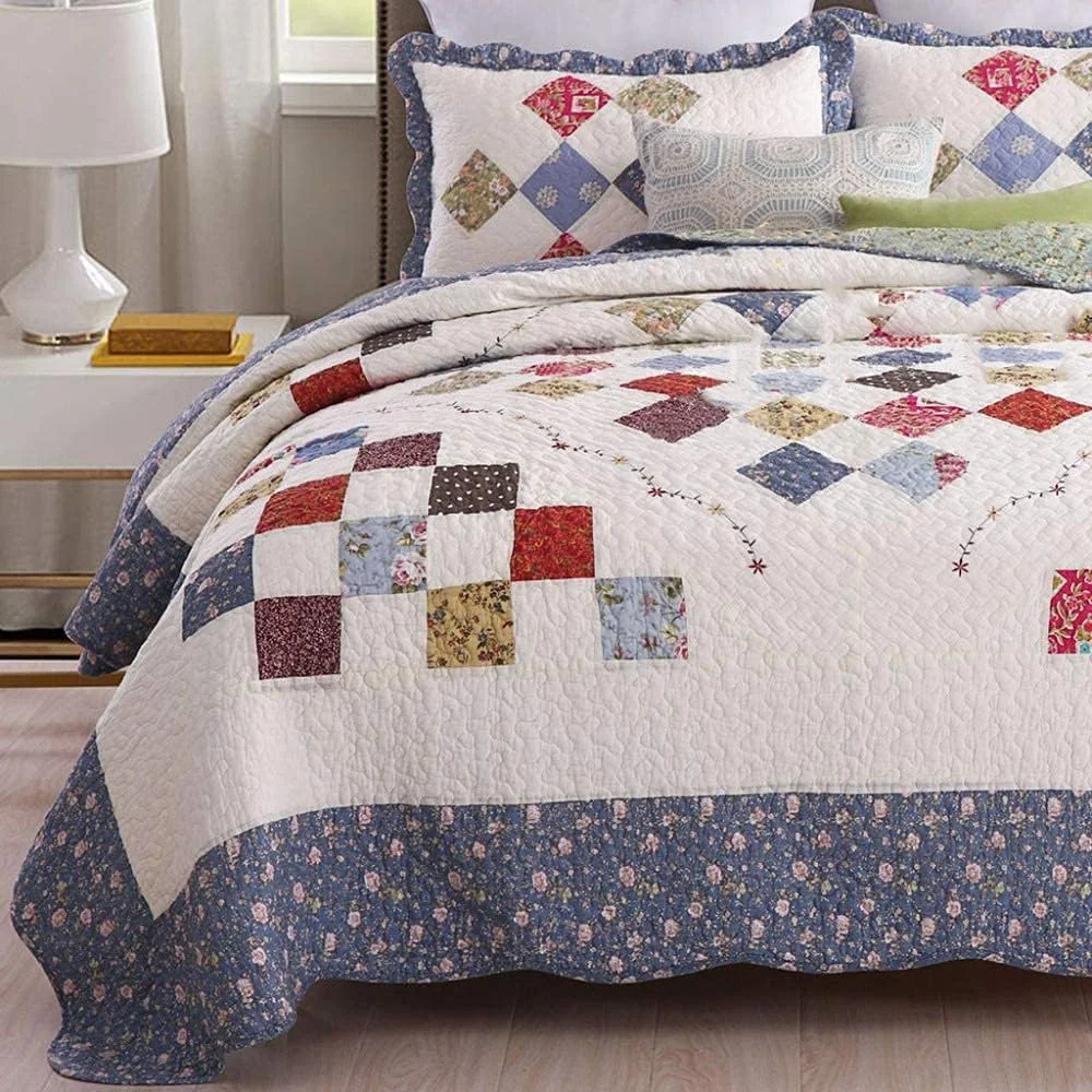 روتختی دو نفره طرح دار سه تکه سایز کینگ 230X250 سانتی متر، لحاف تکه دوزی شده به سبک اروپایی شامل 1 رو تختی و 2 روبالشتی، ملحفه سبک وزن، لحاف 230X250 سانتی متر، لحاف کینگ 230X250 سانتی متر