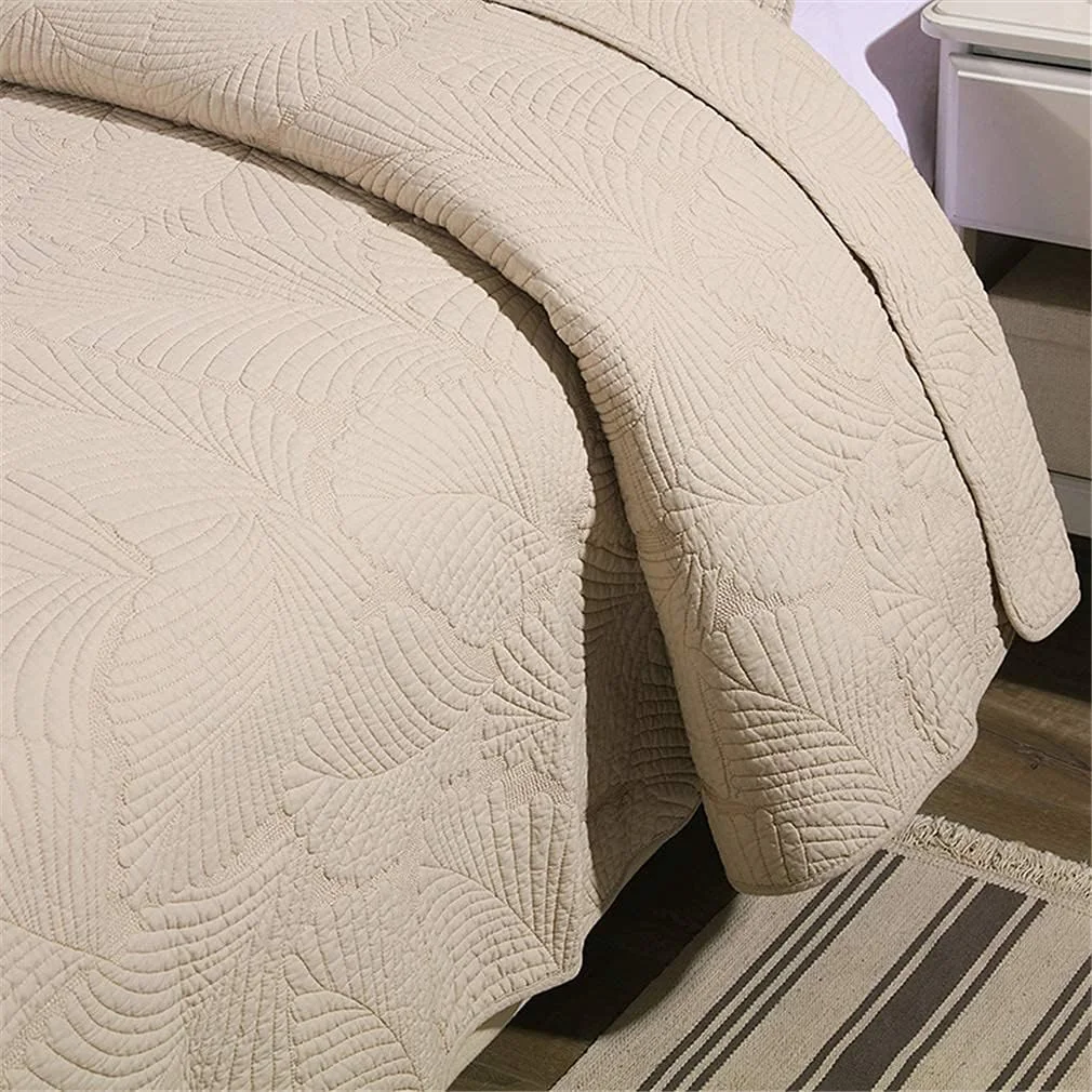 روتختی لحاف‌دوزی شده طرح گل برجسته مناسب تخت دو نفره/کینگ سایز 230 در 250 سانتی‌متر، بژ