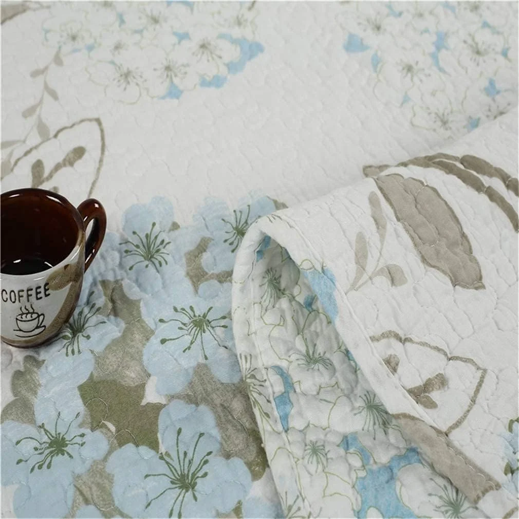 روتختی دست‌دوز تکه‌دوزی شده، ۳ تکه، جنس پنبه، ۲۳۰ در ۲۵۰ سانتی‌متر + ۵۰ در ۷۰ سانتی‌متر در ۲ عدد، مناسب برای تخت ۱۵۰ یا ۱۳۵، دو رو