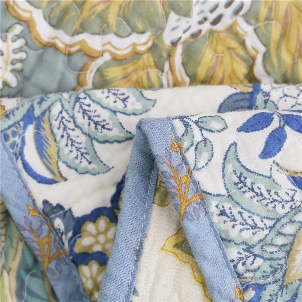 ست روتختی پنبه‌ای طرح‌دار سایز کینگ، لحاف سبک و گرم، روتختی برجسته، رو انداز تخت، ست روتختی 3 تکه شامل روتختی و 2 روبالشی، 230X230 سانتی‌متر