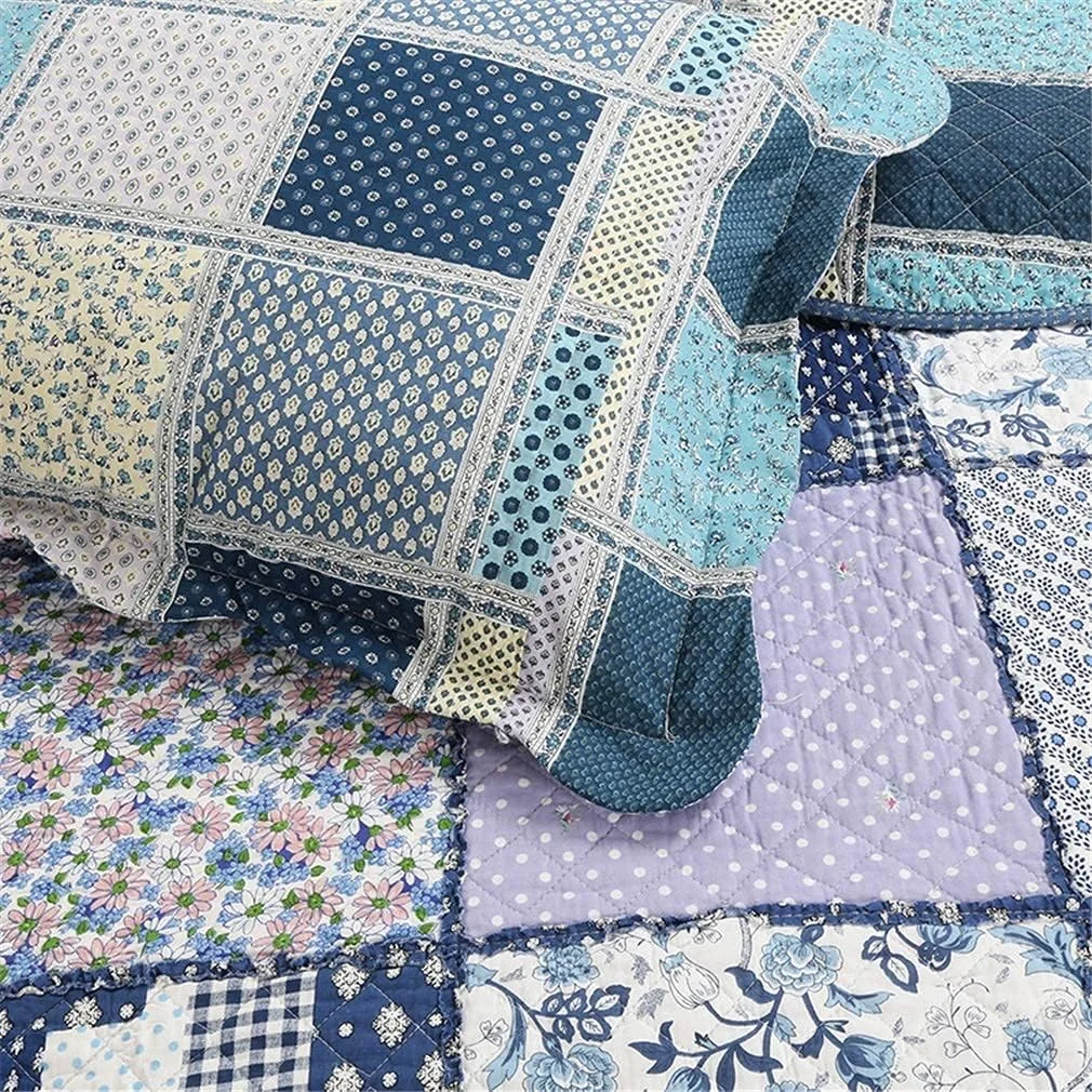 ست روتختی سه تکه طرح گلدار، لحاف پنبهای تکهدوزی شده، مناسب تخت دو نفره، شامل لحاف و 2 روبالشی، 230 در 250 سانتیمتر ست روتختی سه تکه طرح گلدار، لحاف پنبهای تکهدوزی شده، مناسب تخت دو نفره، شامل لحاف و 2 روبالشی، 230 در 250 سانتیمتر