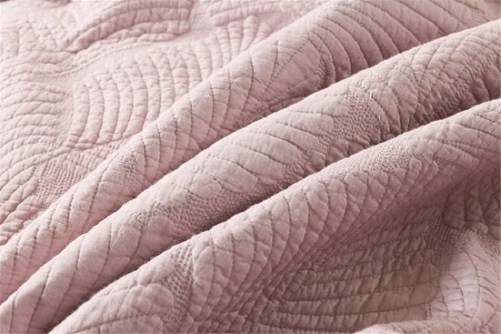 روتختی صورتی لحافی به همراه 2 عدد روبالشتی، دو رو، گلدوزی شده، پنبه ای، روکش تخت خواب سایز کینگ، رو تختی لحافی مناسب تخت دو نفره، 3 تکه