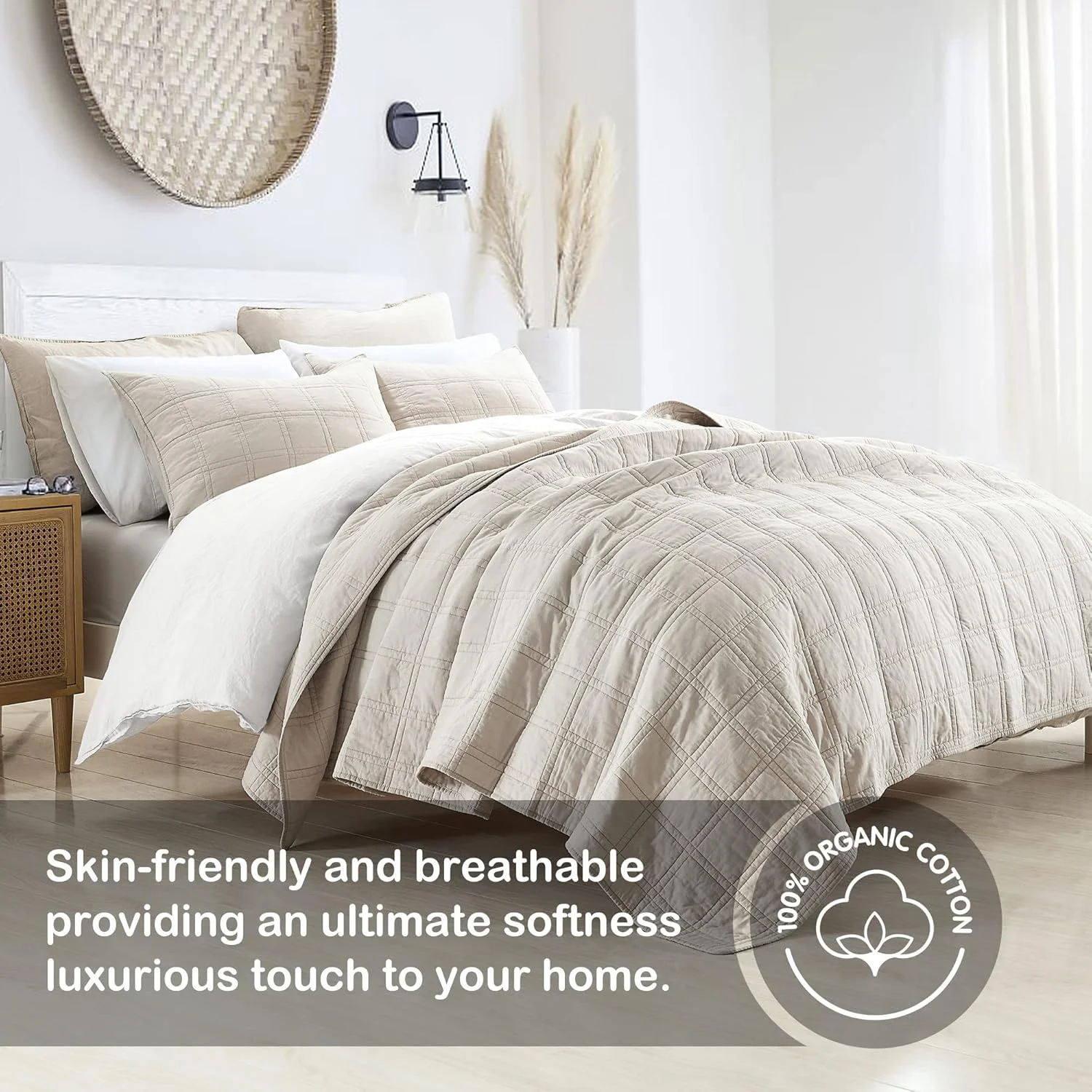 روتختی لحافی پنبه‌ای سایز کوئین، رنگ بژ، ست ۳ تکه رو تختی سبک وزن و نرم با دوخت تزئینی به همراه ۲ روبالشتی با طرح هندسی به سبک روستیک مناسب تمام فصول