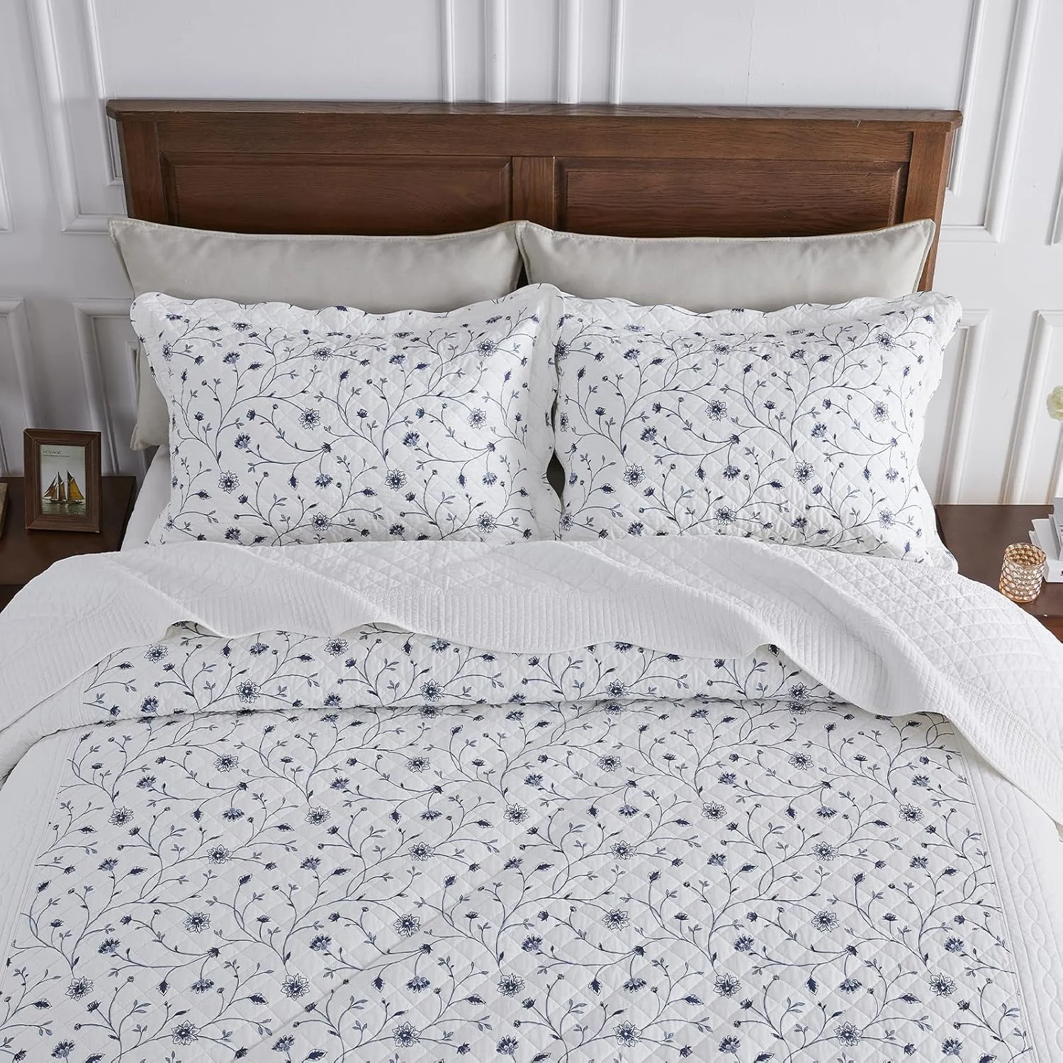 روتختی گلدار CozyStitch سایز بزرگ 305x305 سانتی متر مناسب تخت کینگ سایز بزرگ، لحاف کالیفرنیا کینگ 100% پنبه با 2 روبالشتی، ست روتختی لحافی سبک وزن طرح قدیمی، سفید/آبی، 3 تکه