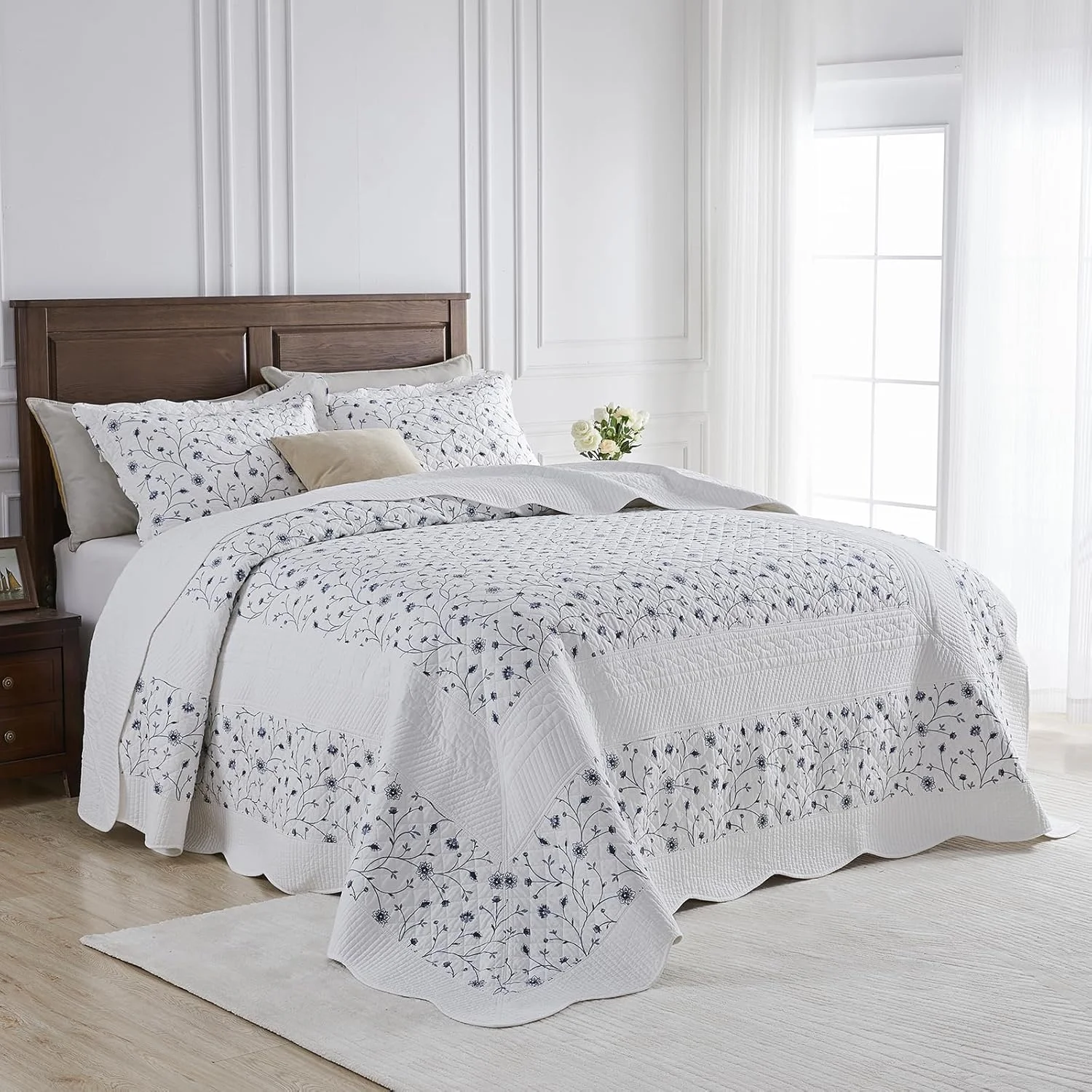 روتختی گلدار CozyStitch سایز بزرگ 305x305 سانتی متر مناسب تخت کینگ سایز بزرگ، لحاف کالیفرنیا کینگ 100% پنبه با 2 روبالشتی، ست روتختی لحافی سبک وزن طرح قدیمی، سفید/آبی، 3 تکه