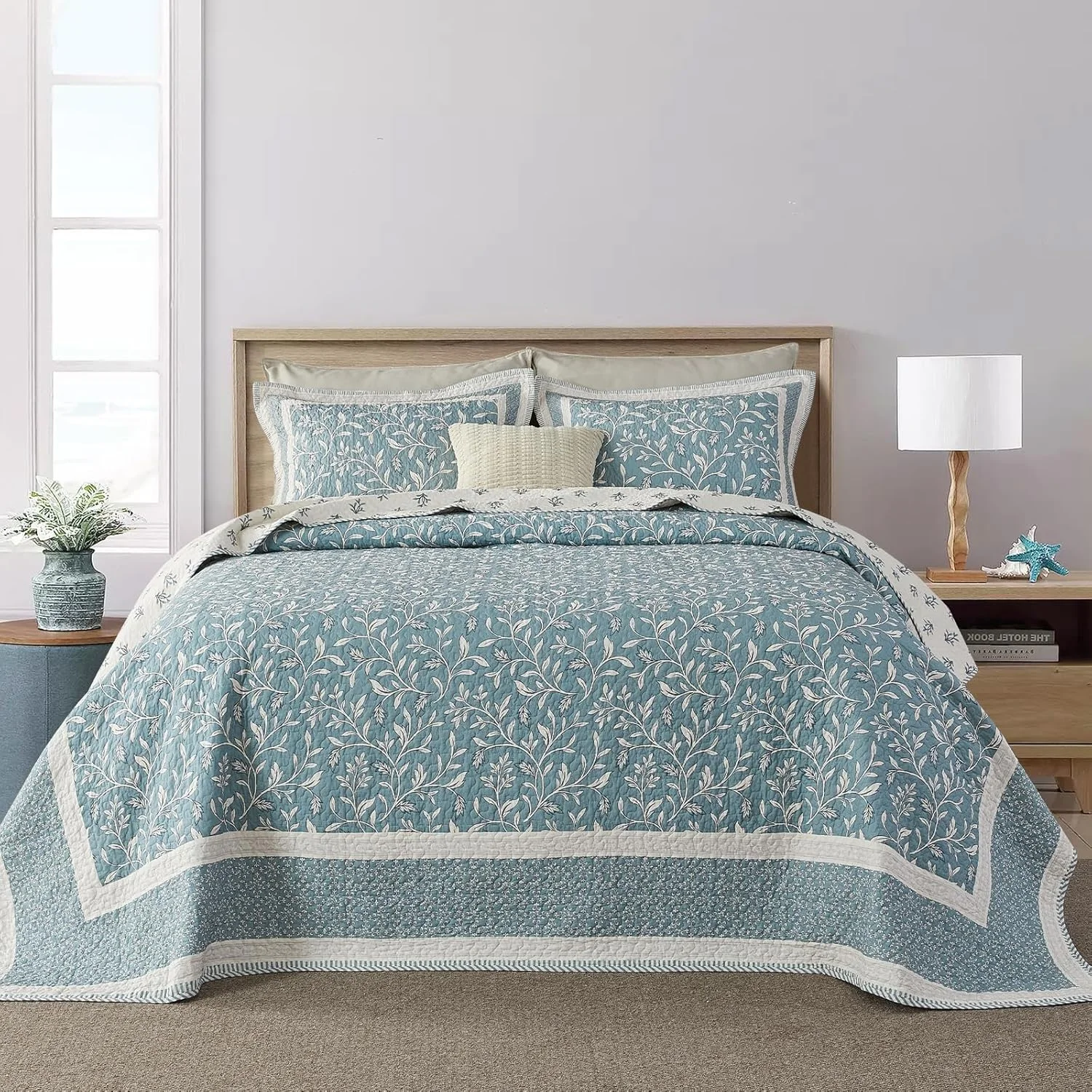 روتختی لحاف دار بزرگ سایز کوئین سبک وزن 259x305 سانتی متر، 100% پنبه دو رو با 2 روبالشتی، ست روتختی طرح گلدار خانه روستایی، آبی فیروزه ای، 3 تکه روتختی لحاف دار بزرگ سایز کوئین سبک وزن 259x305 سانتی متر، 100% پنبه دو رو با 2 روبالشتی، ست روتختی طرح گلدار خانه روستایی، آبی فیروزه ای، 3 تکه