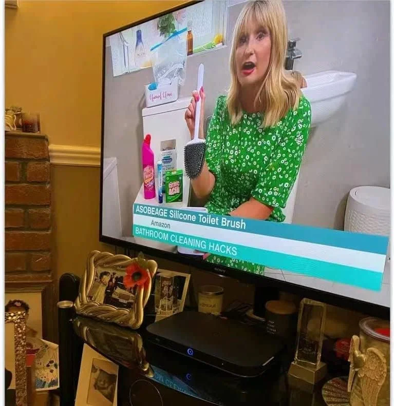 ASOBEAGE (سفید) - برس توالت، برس‌های توالت سیلیکونی تمیز کننده عمیق با دسته پلاستیکی بلند بدون لغزش و موهای انعطاف‌پذیر، برس توالت سیلیکونی با ست نگهدارنده خشک‌شونده سریع برای توالت حمام