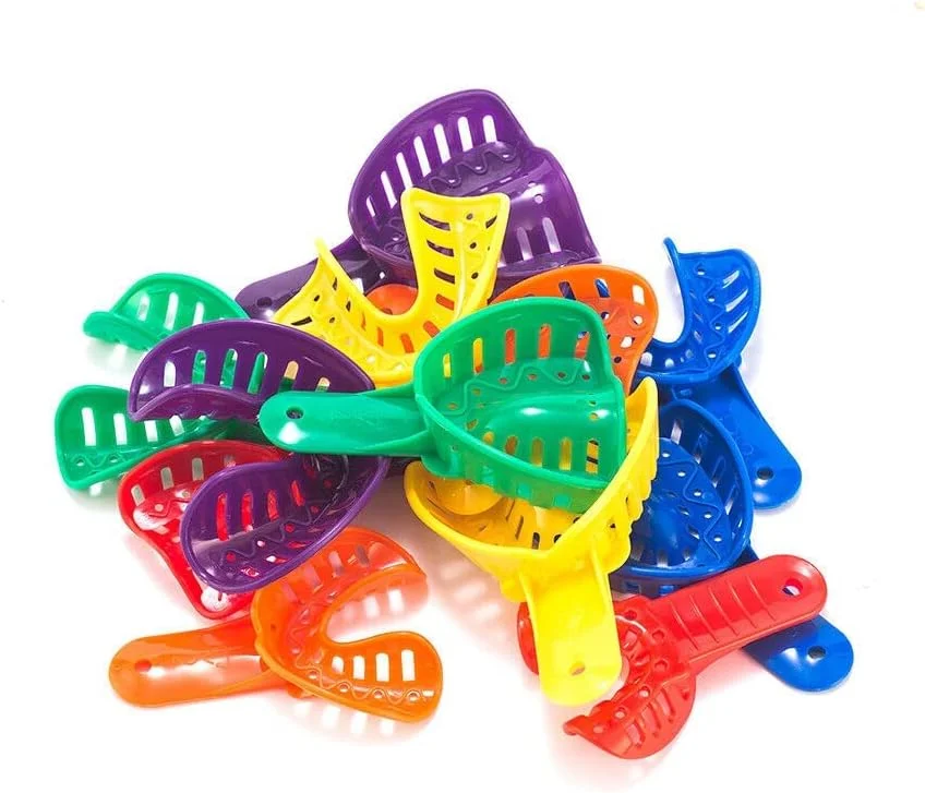 قالب های دندانی Easyinsmile، لوازم دندانپزشکی، اتوکلاو شونده، نگهدارنده پلاستیکی سوراخ دار مرکزی برای ابزار دهان (چند رنگ - 12 عدد)