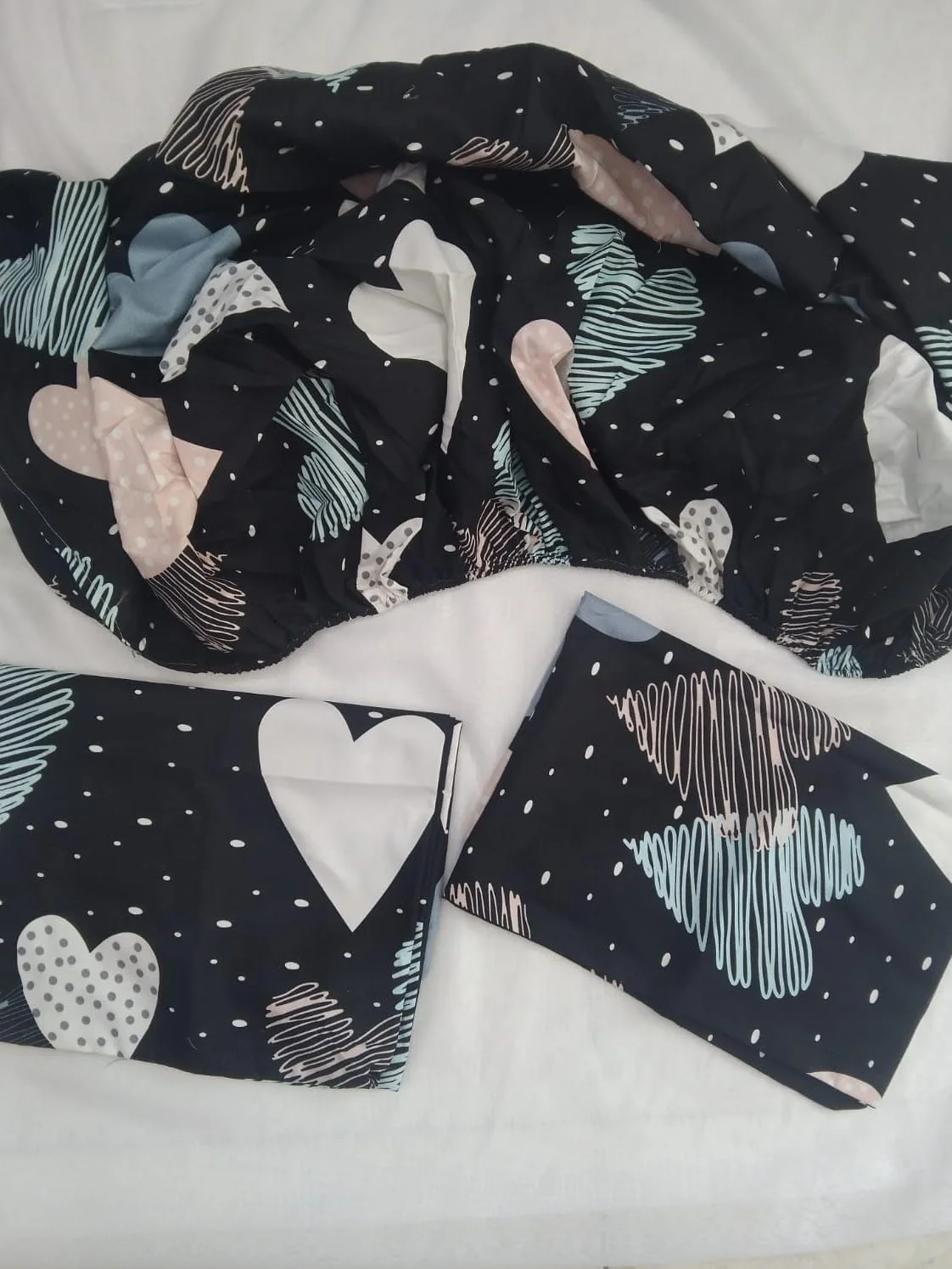 ملحفه کش‌دار تخت خواب پنج ستاره 120x190x20 قابل شستشو با جنس پنبه به همراه 2 روبالشتی با جنس الاستیک بسیار مرغوب (تک نفره)