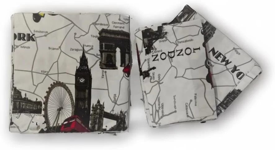 ملحفه پنبه ای نرم سایز کینگ 230x240 سانتی متر با 2 روبالشتی، 125 GSM، پارچه پنبه ای قابل شستشو با رنگ ثابت، پارچه ضد حساسیت، طرح مناظر دیدنی معروف. رنگ ترکیبی سفید زیبا