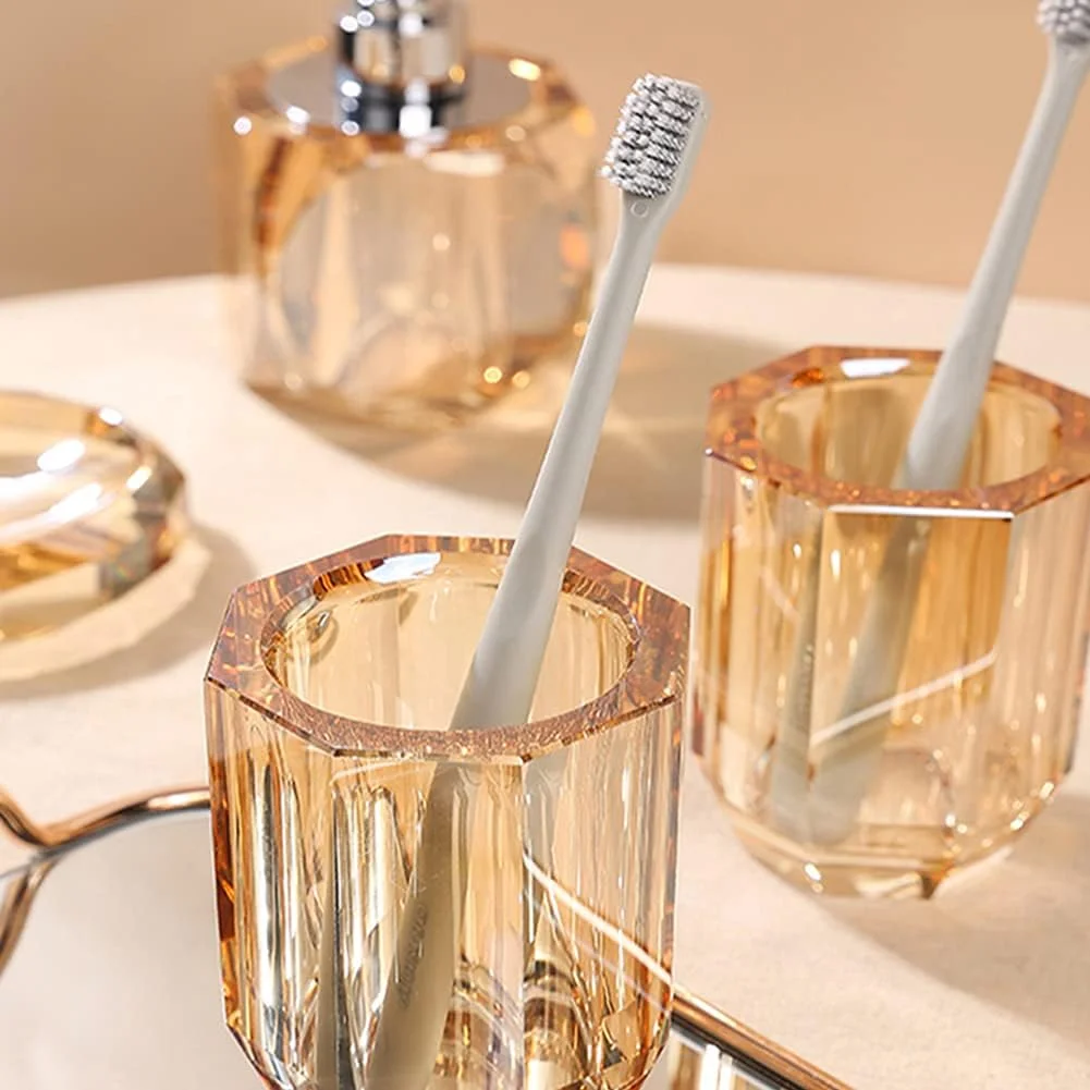 ست لوازم جانبی حمام 5 تکه شیشه ای کریستالی شامل جا مایع/لوسیون، جا مسواکی، لیوان و جا صابونی (طلایی) ست لوازم جانبی حمام 5 تکه شیشه ای کریستالی شامل جا مایع/لوسیون، جا مسواکی، لیوان و جا صابونی (طلایی)
