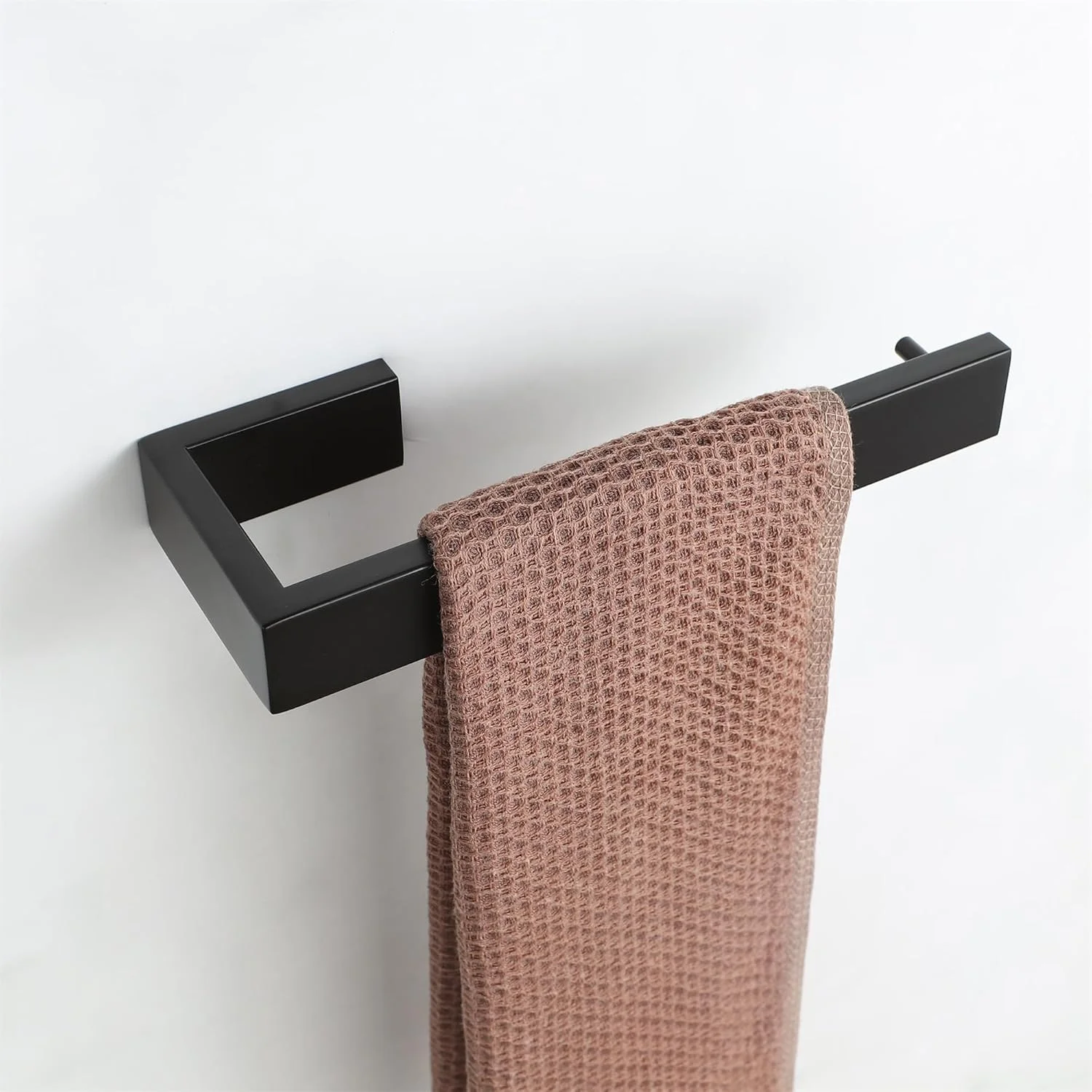 ست لوازم جانبی حمام 4 تکه Adrinfly، میله حوله مشکی، کیت لوازم حمام استیل ضد زنگ