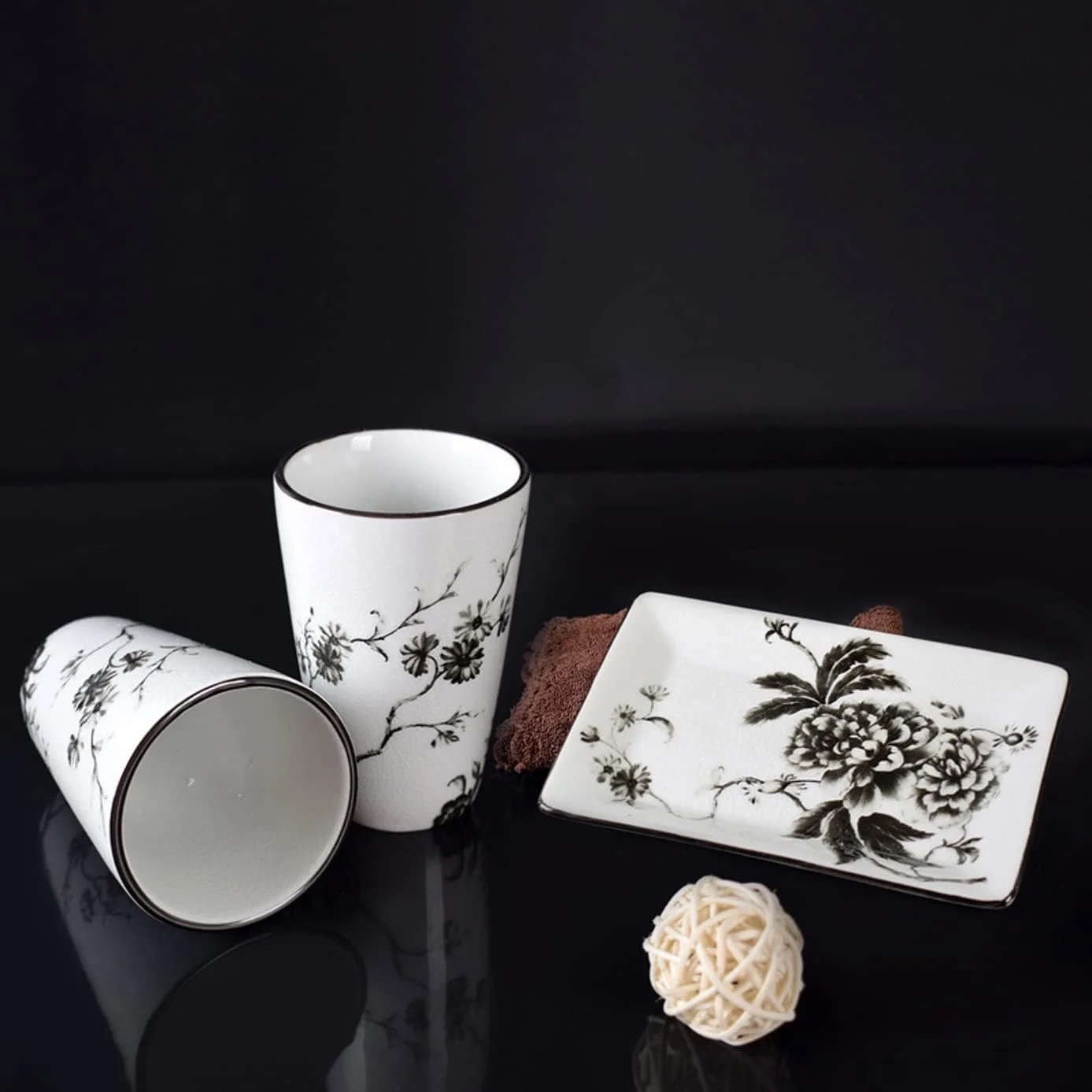 ست لوازم جانبی حمام طرح نقاشی جوهر چینی AVLUZ، ست 6 تکه دکوری کامل سرامیکی، شامل جا مایع لوسیون، جا مسواکی، 2 لیوان، جا صابونی، سینی