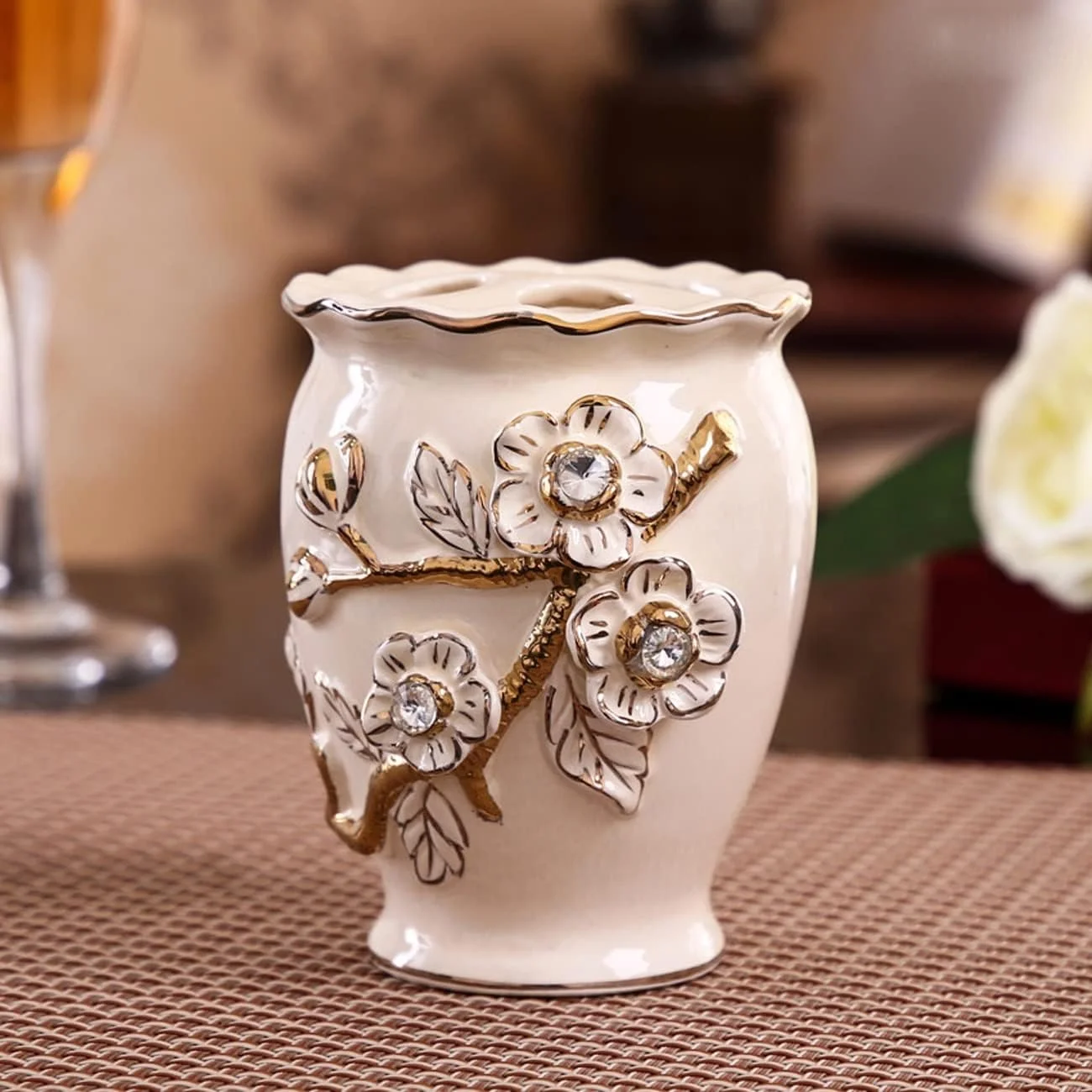 ست لوازم جانبی حمام 5 تکه AVLUZ، کیت دکوری سرامیکی با طرح شکوفه آلو برای روی میز روشویی، شامل جا مایع لوسیون، جا مسواکی، 2 لیوان، جا صابونی