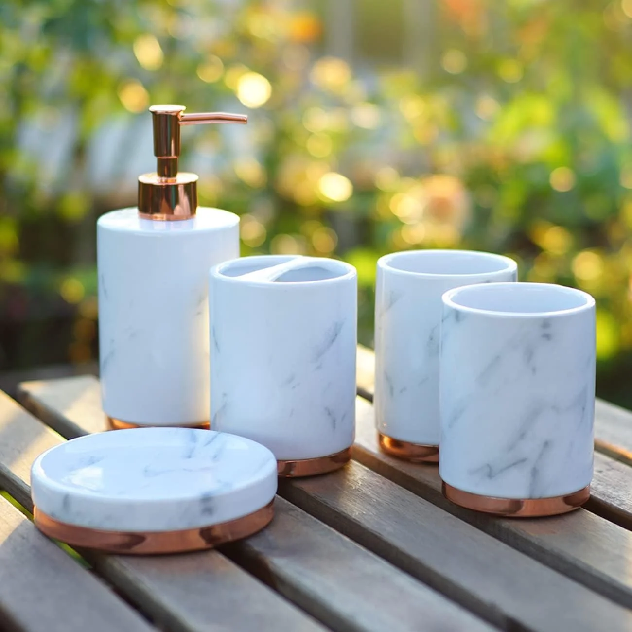 ست لوازم جانبی حمام 5 تکه AVLUZ، لوازم جانبی حمام سرامیکی با بافت مرمر تقلبی، شامل پخش کننده لوسیون، جا مسواکی، 2 فنجان لیوان، جا صابونی