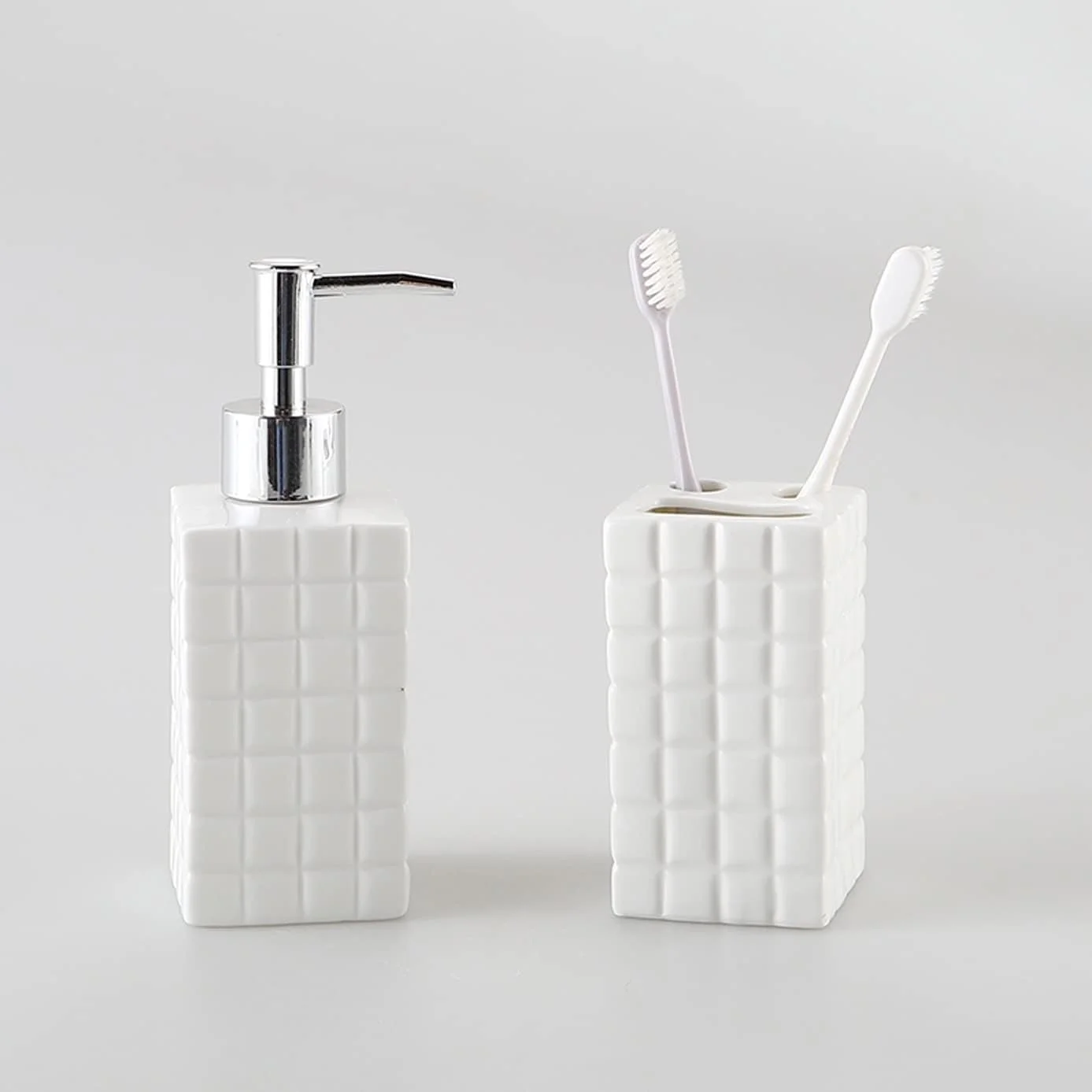 ست لوازم جانبی سرامیکی مینیمالیسم آولوز برای حمام، ست کامل 5 تکه بافت مربعی شامل جا مایع لوسیون، جا مسواکی، 2 لیوان، جا صابونی، سفید