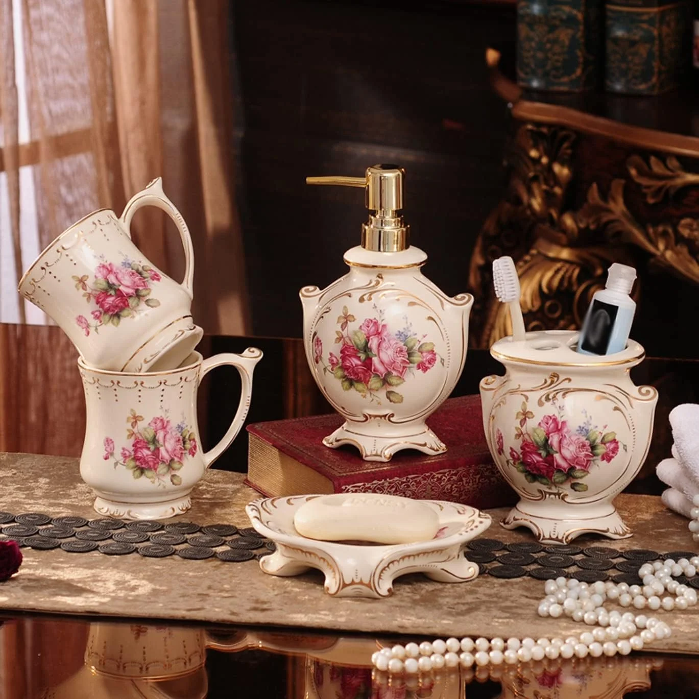 ست لوازم جانبی کلاسیک سرویس بهداشتی AVLUZ، ست دکوری سرامیکی نفیس و زیبا، 5 تکه شامل جا مایع لوسیون، جا مسواکی، 2 لیوان دهانشویه، جا صابونی