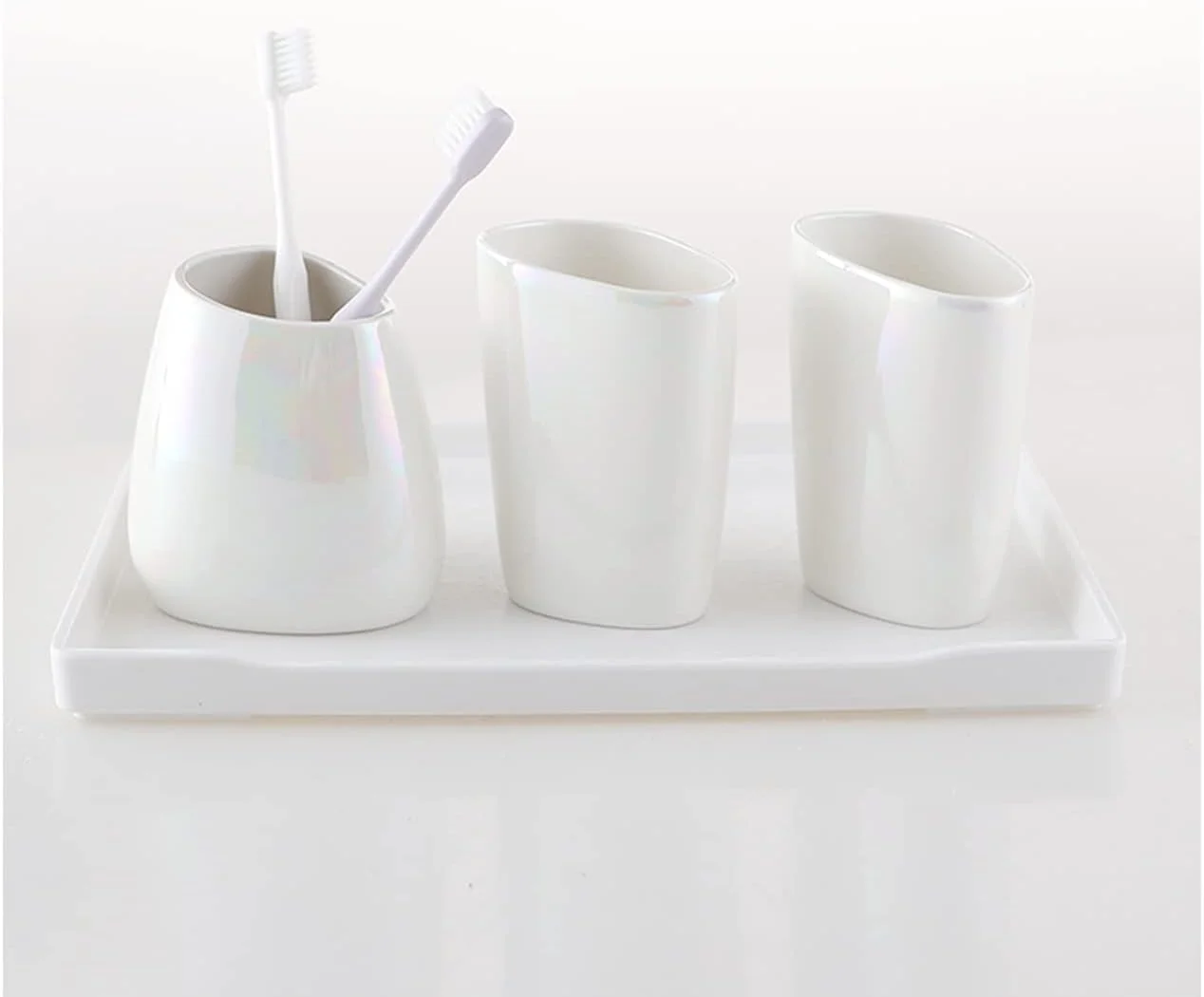 ست لوازم جانبی حمام مینیمال AVLUZ، دکوری شیک سرامیکی برای روی میز روشویی، هدیه ای با پخش کننده لوسیون، جا مسواکی، 2 لیوان، جا صابونی، سفید مات (سایز: همراه با سینی)