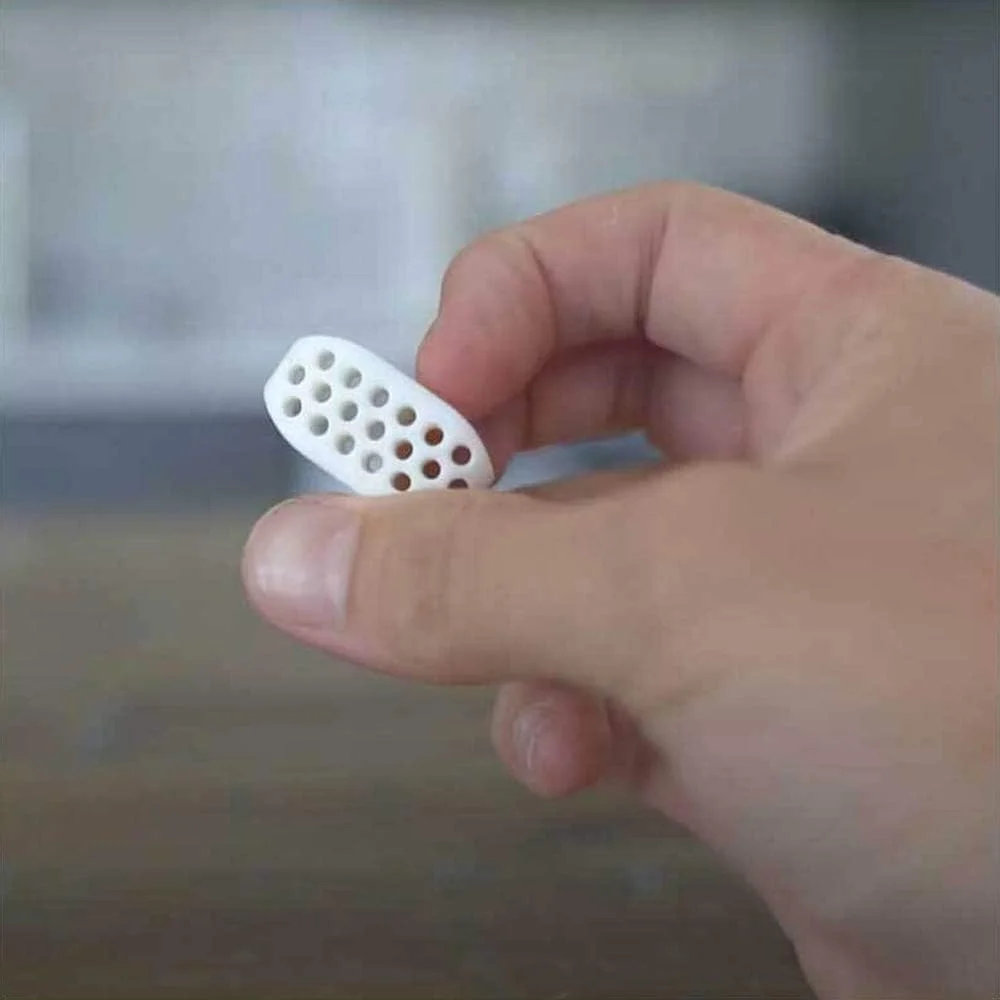 ست لوازم جانبی حمام 6 تکه بامبو، لوازم جانبی حمام پلاستیکی مدرن و سازگار با محیط زیست شامل جا مسواکی، سطل زباله، لیوان مسواک، جا مایع صابون، جا صابونی، برس توالت (مشکی)