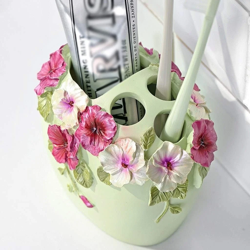 ست لوازم جانبی حمام رزینی طرح باغ پنج تکه شامل جای مایع دستشویی، جا مسواکی مناسب منزل و هتل