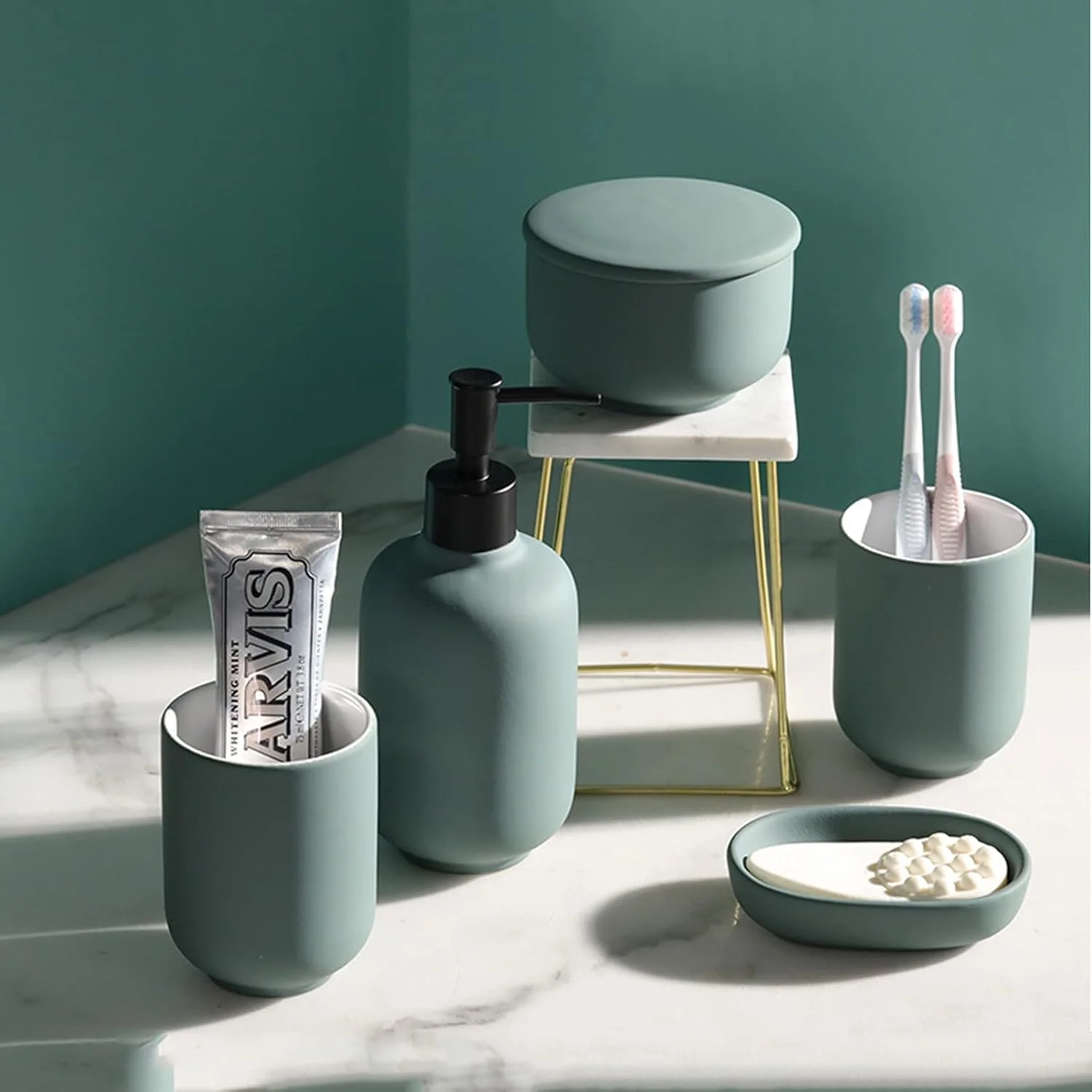 ست لوازم جانبی سرامیکی 6 تکه برای حمام، شامل جا مایع دستشویی قابل شارژ، جا مسواکی تقسیم شده، لیوان مسواک، سینی (سبز)
