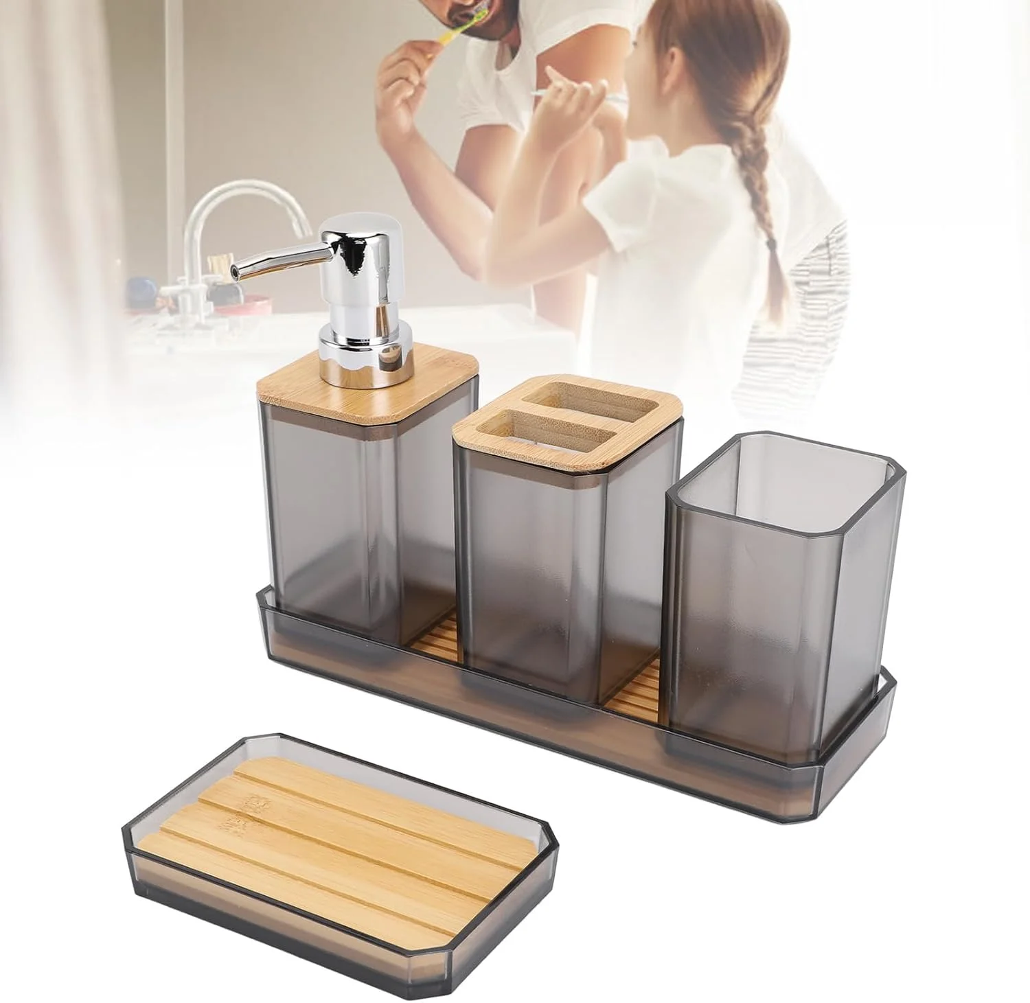 ست لوازم جانبی حمام با طراحی شیک شامل 2 عدد بطری لوسیون، 2 عدد جای صابون، 2 عدد سینی، 1 عدد لیوان دهانشویه، 1 عدد لیوان مسواک، ست لوازم جانبی حمام براق و تمیز شونده آسان