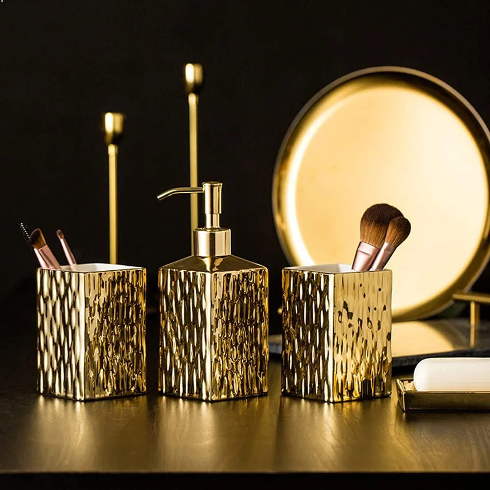 ست ۴ تکه لوازم جانبی سرامیکی طلایی برای شستشو، شامل جای مایع صابون، لیوان دهانشویه، جای صابون، ست شستشوی دکور حمام منزل ست ۴ تکه لوازم جانبی سرامیکی طلایی برای شستشو، شامل جای مایع صابون، لیوان دهانشویه، جای صابون، ست شستشوی دکور حمام منزل