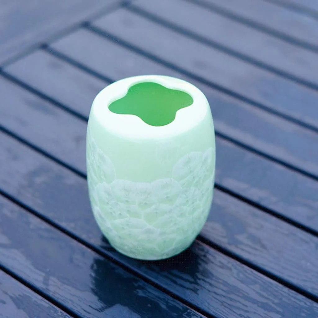 ست لوازم حمام سرامیکی 5 تکه با طرح گل یخ شامل جای مایع دستشویی و لوسیون، جا مسواکی و سایر لوازم جانبی حمام ست لوازم حمام سرامیکی 5 تکه با طرح گل یخ شامل جای مایع دستشویی و لوسیون، جا مسواکی و سایر لوازم جانبی حمام