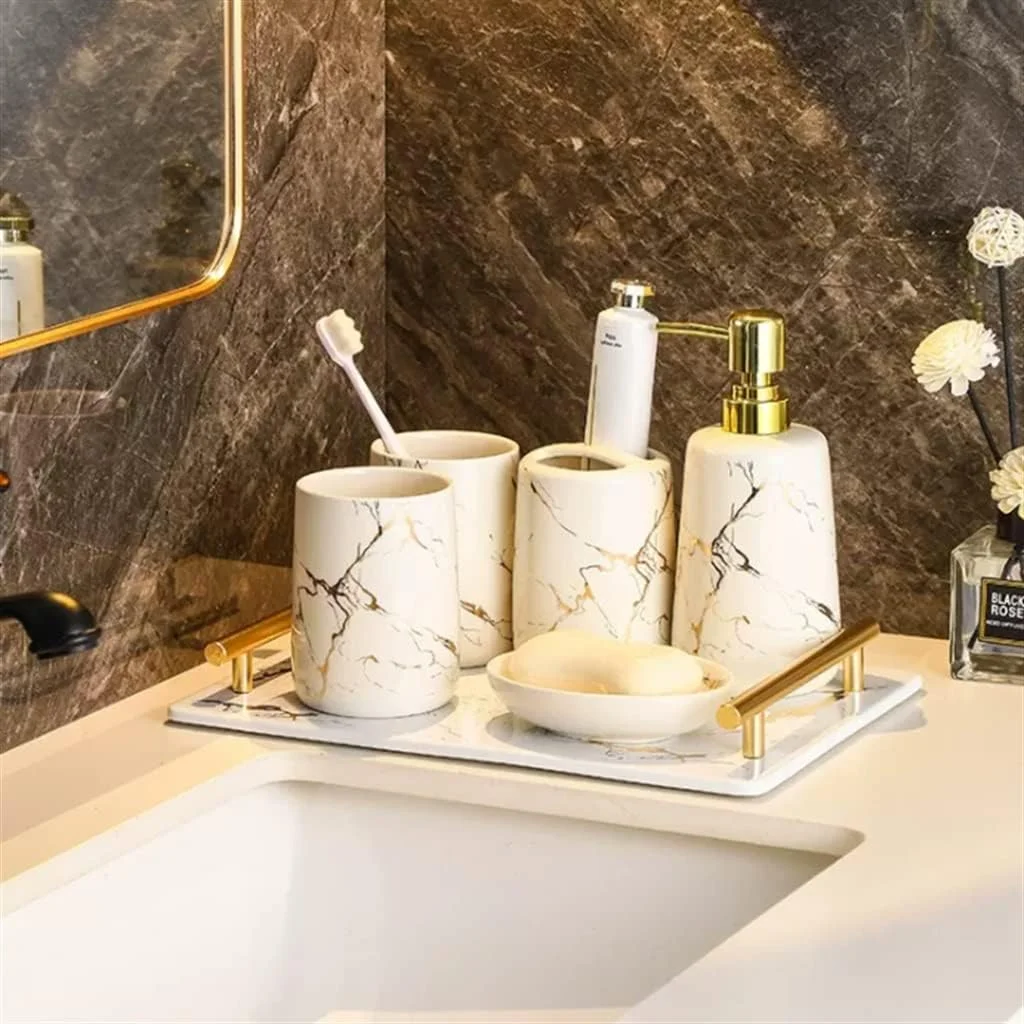 ست پنج تکه لوازم بهداشتی حمام، شامل جا مسواکی و لیوان دهانشویه ست پنج تکه لوازم بهداشتی حمام، شامل جا مسواکی و لیوان دهانشویه