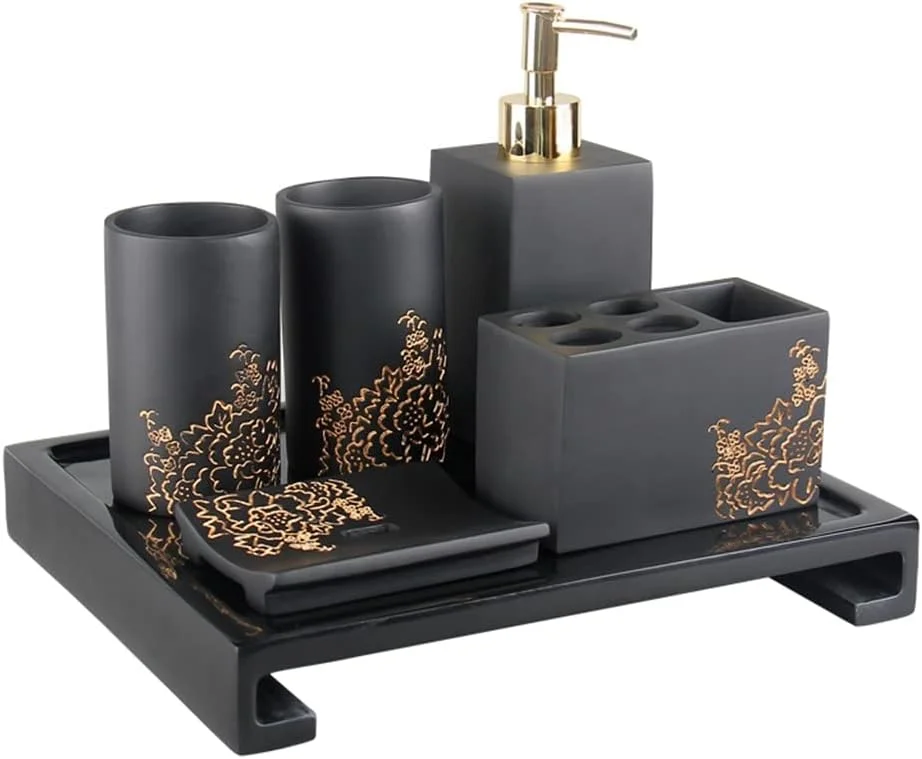 ست پنج تکه لوازم بهداشتی حمام به سبک نوردیک، شامل جا مسواکی و لوازم جانبی