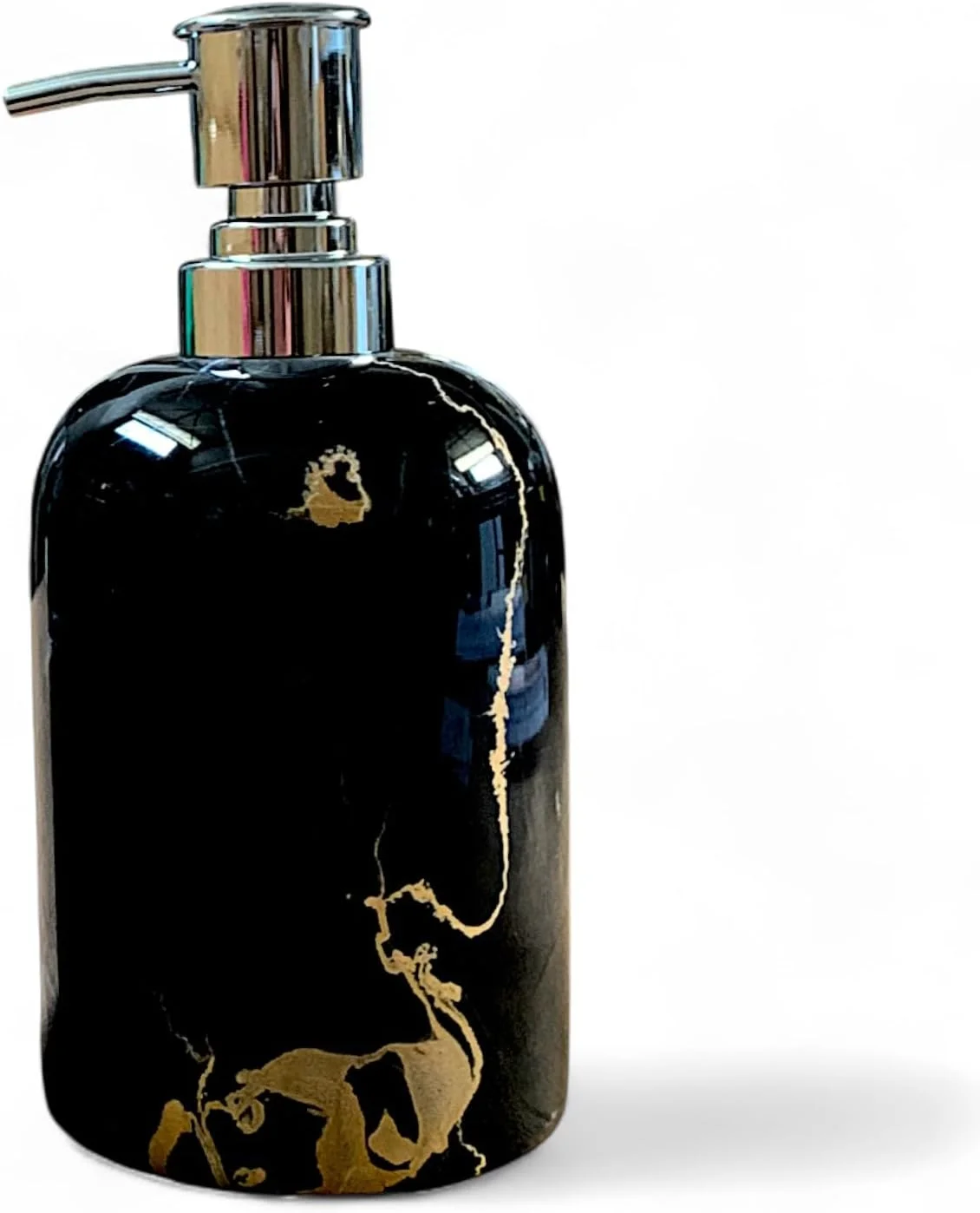 ست لوازم سرویس بهداشتی سنگ پورتورو شامل جای مایع دستشویی و مجسمه هنری