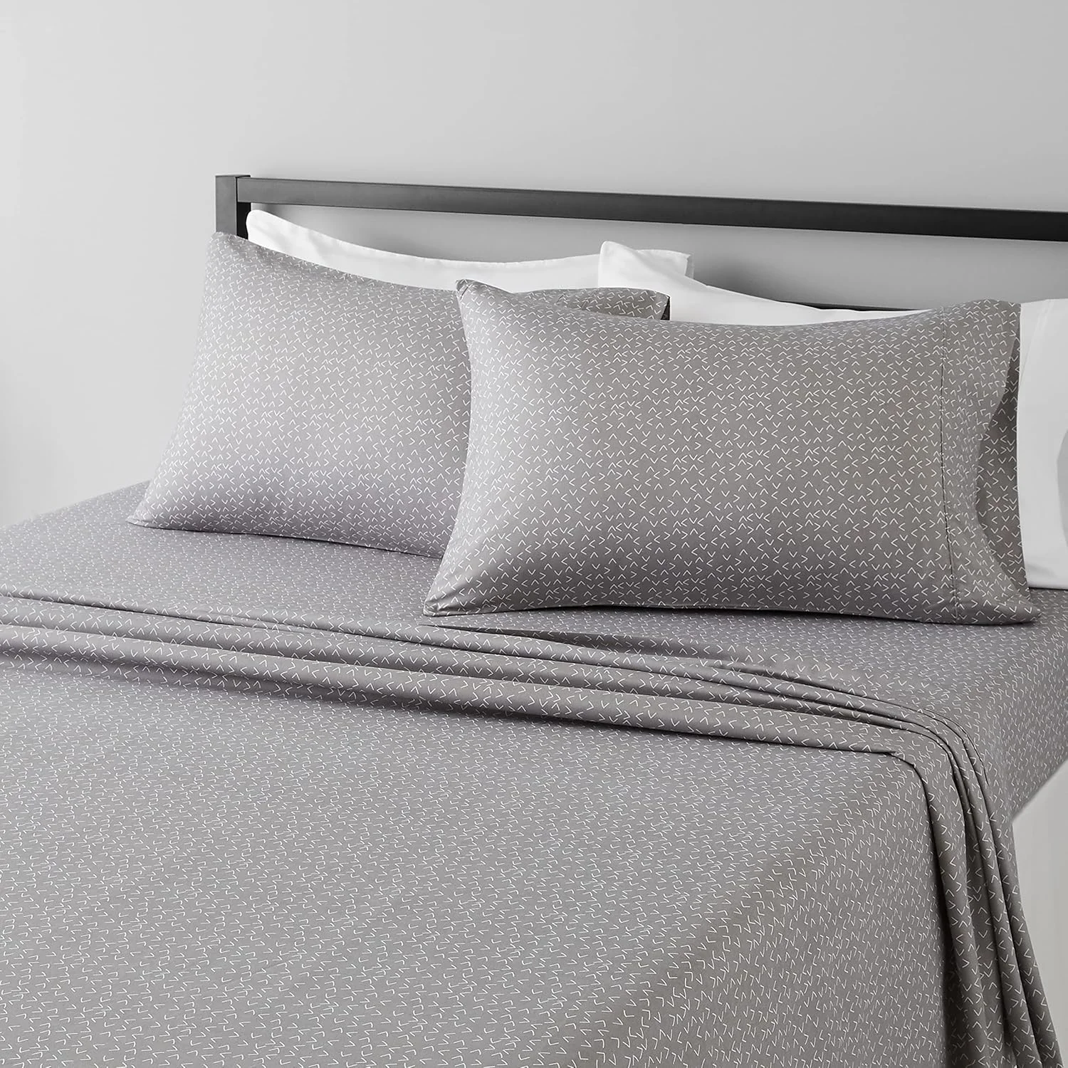 ست ملحفه میکروفایبر فوق العاده نرم و سبک آمازون با جیب های عمیق 35 سانتی متری - سایز کامل، طرح پیکان های خاکستری