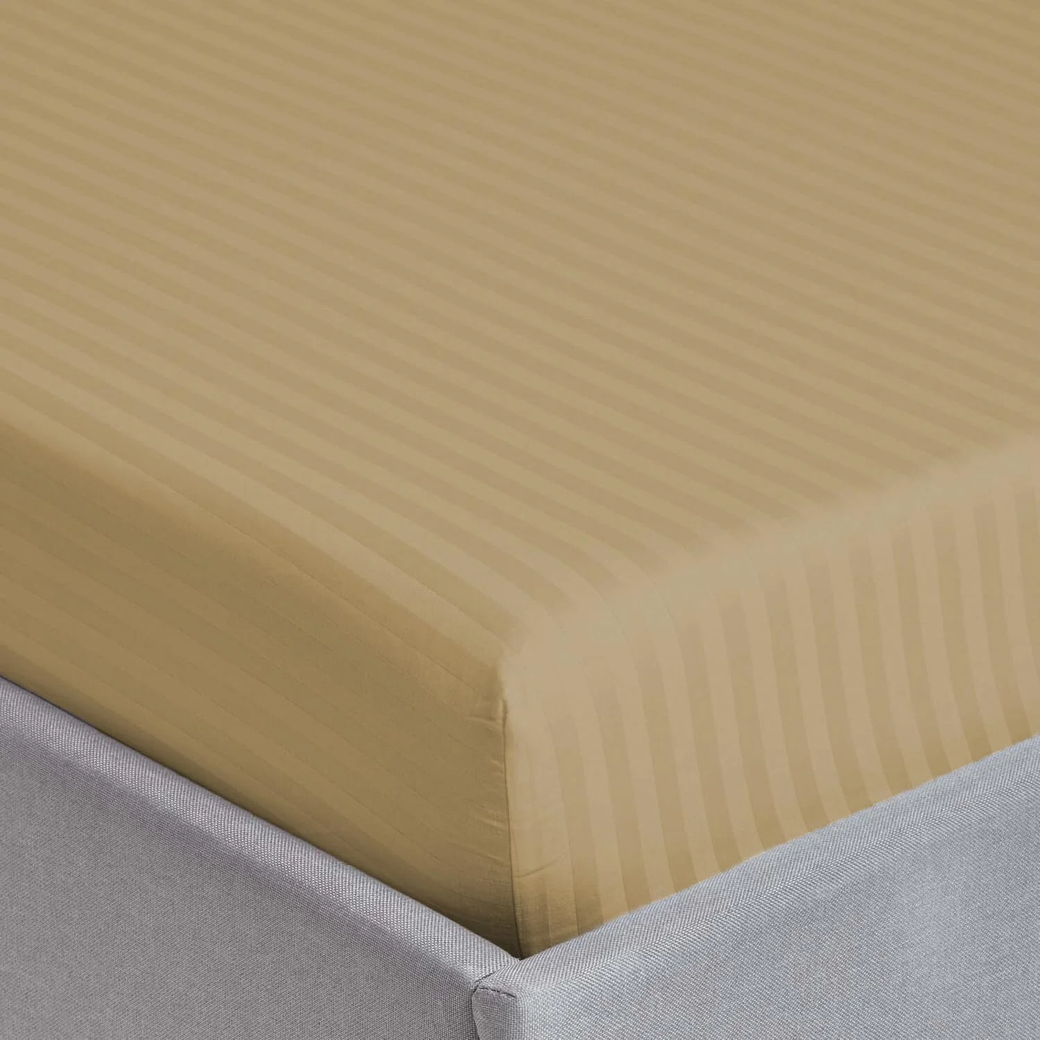 ست ملحفه کش دار 3 تکه BEDDING ZONE - شامل 1 ملحفه کش دار و 2 روبالشتی (قهوه ای، دو نفره (150x200))