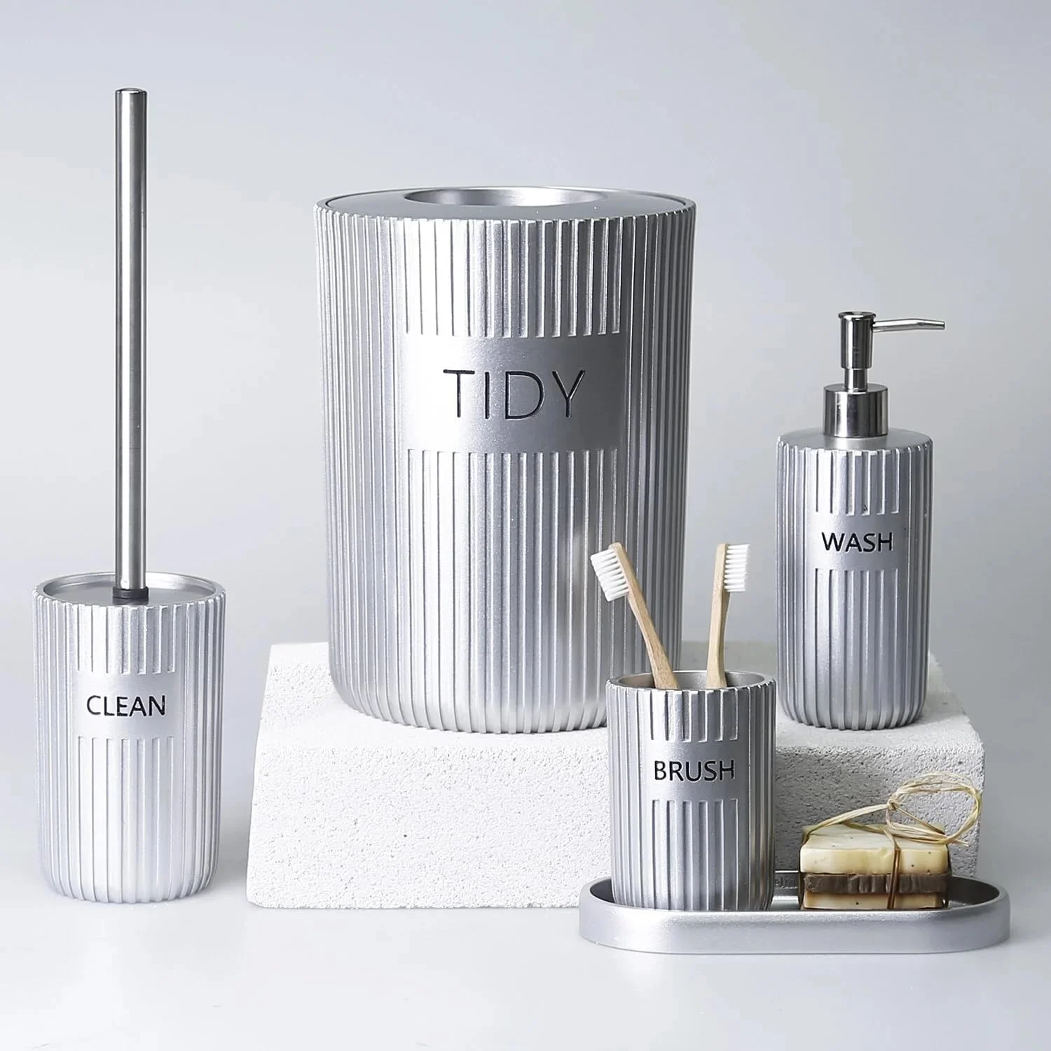 ست سرویس بهداشتی 5 تکه طرح شیاردار، رنگ نقره ای